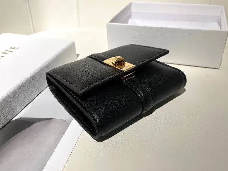 🎀Celine 10523🎀颜色 黑色🎀尺寸 11*10*5 🎀Celine短式钱包非常炫美的一个系列,专柜同步,采用头层牛皮,精致时尚!p95