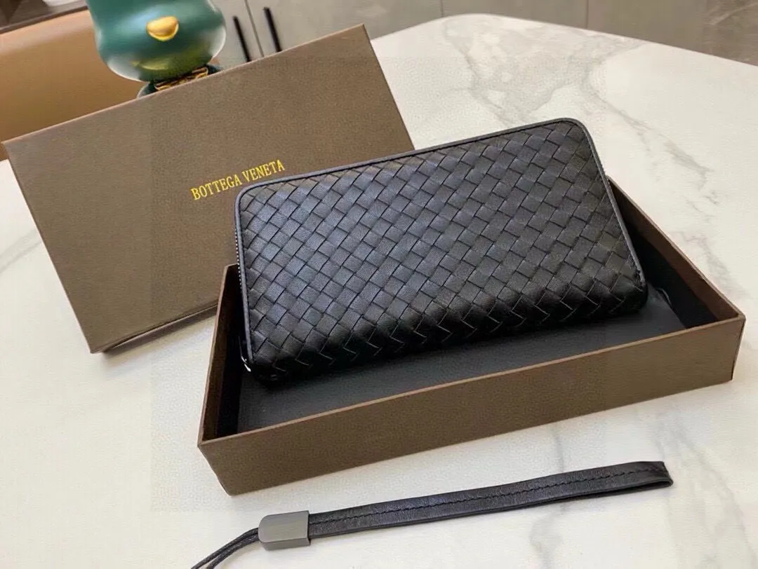 📢📢📢p110 8888Bv 专柜经典款钱包 手拿包 💕全羊皮皮 人工编织 大号手包 简单百搭 p110