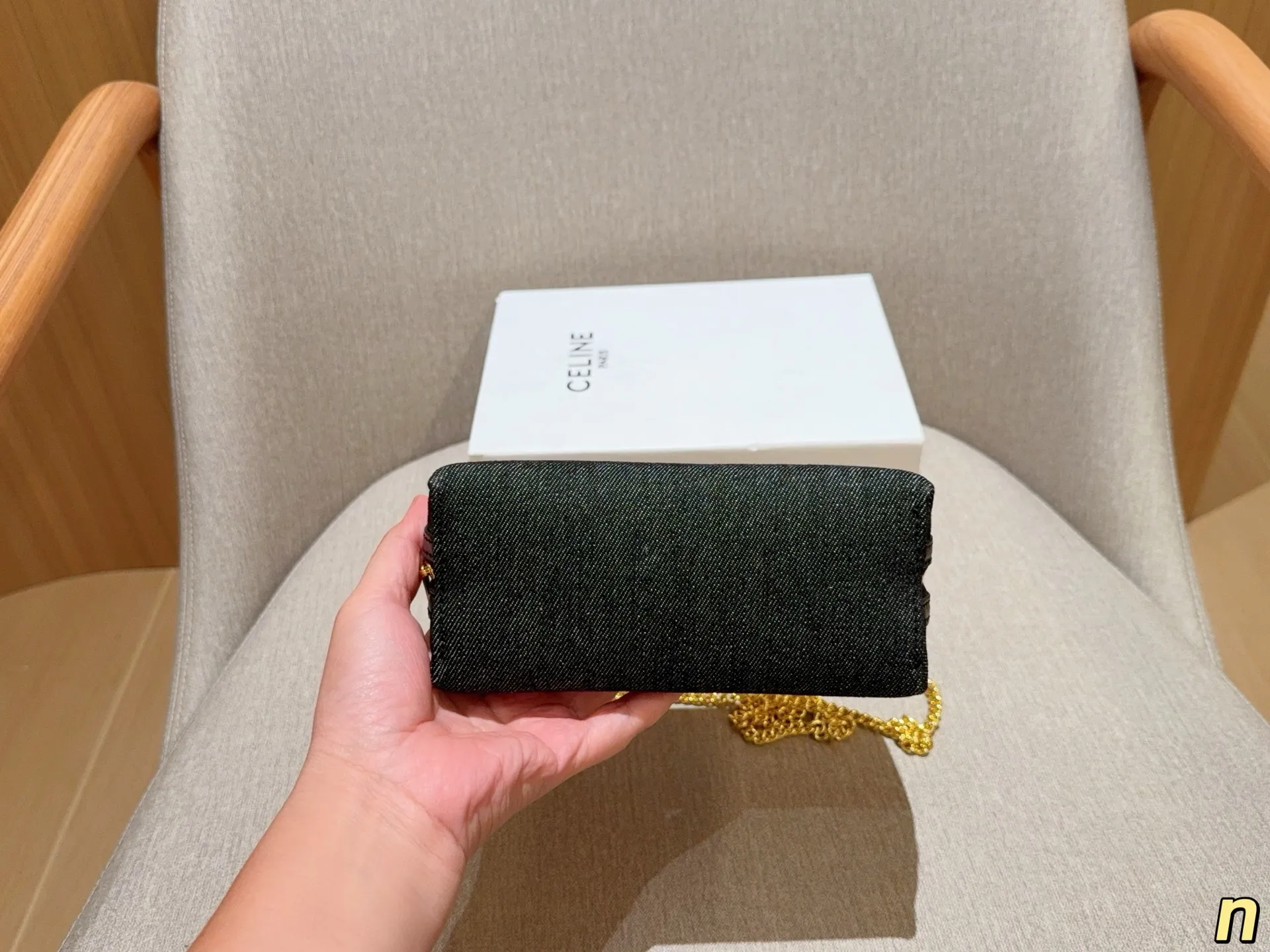💰120 赛琳Celine 凯旋门clutch mini链条包牛仔小贝壳包 尺寸18×12×8 礼盒包装🎁
