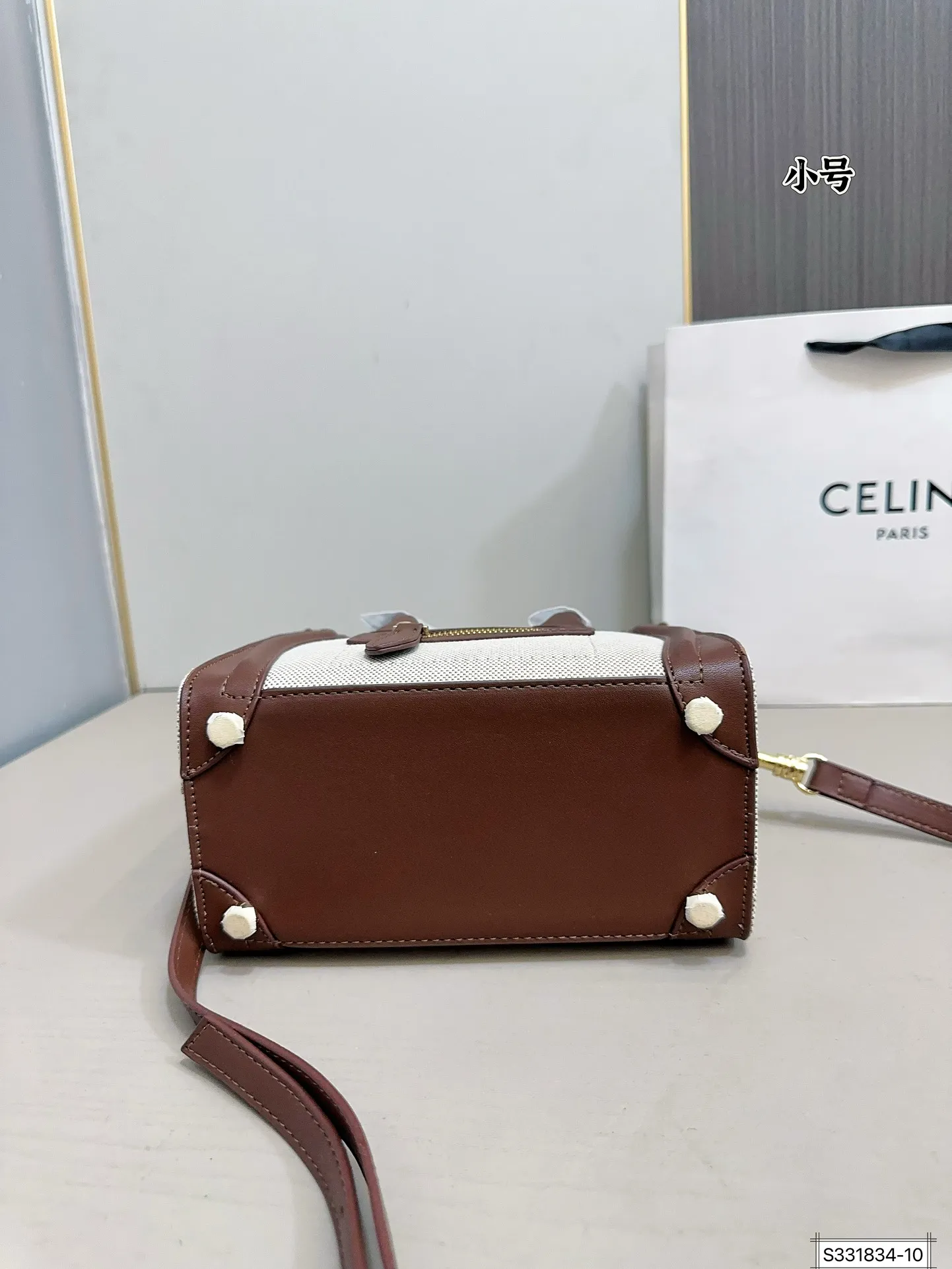 大号💰150⚠️尺寸27 27 小号💰140⚠️尺寸22 21 赛琳笑脸包 手感软糯 百搭休闲 可手拎 可斜挎 集美必备 简洁优雅