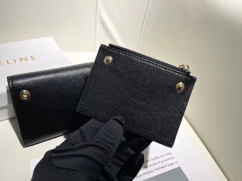 P95🎀🎀Celine 16332🎀颜色 黑色🎀尺寸 11*10*5 🎀新款凯旋门2 件套,Celine短式钱包非常炫美的一个系列,专柜同步,采用头层牛皮,精致时尚!