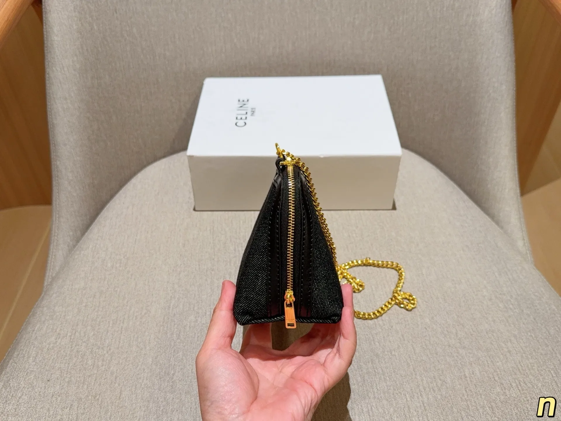 💰120 赛琳Celine 凯旋门clutch mini链条包牛仔小贝壳包 尺寸18×12×8 礼盒包装🎁