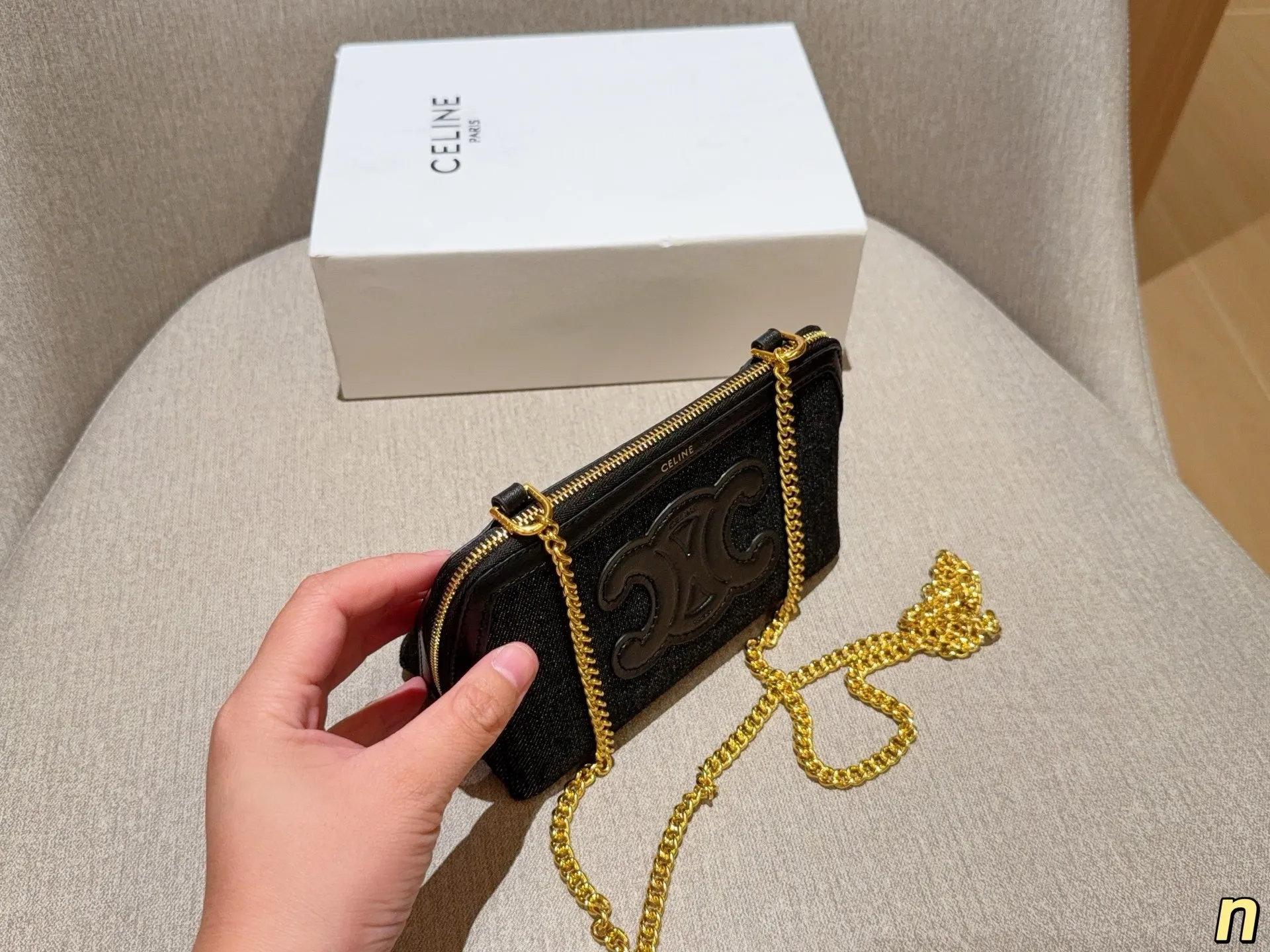 💰120 赛琳Celine 凯旋门clutch mini链条包牛仔小贝壳包 尺寸18×12×8 礼盒包装🎁
