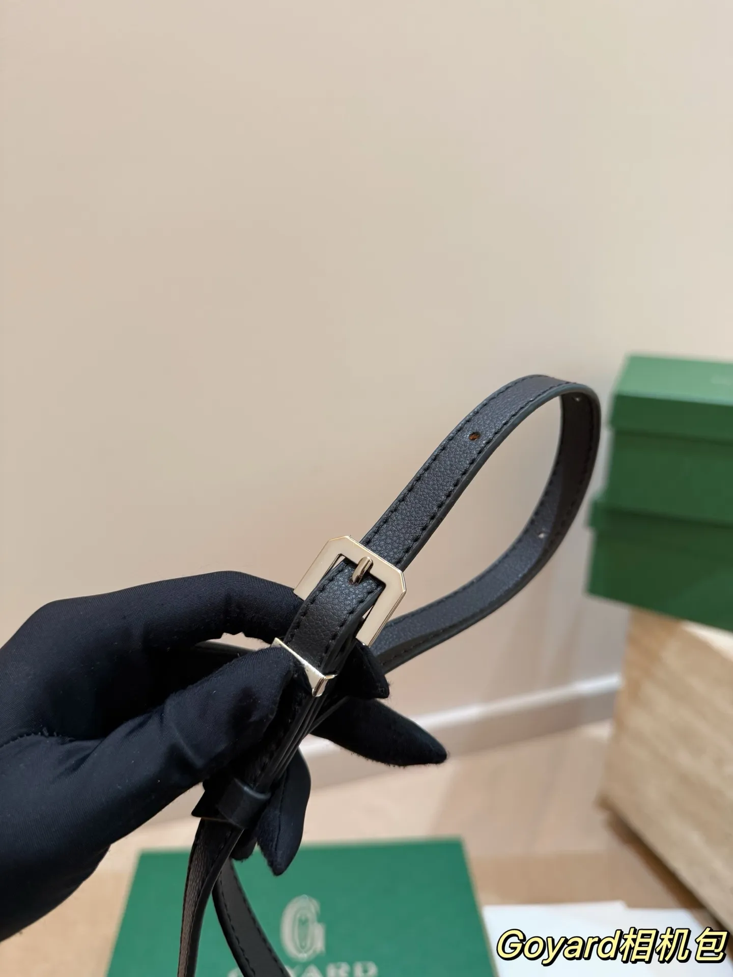 P150 size:24*14cm 戈雅 GOYARD 相机包 男生女生🉑️用! 上身效果绝绝子~ 日常非常好搭配哦~ 男生女生都可以入手!