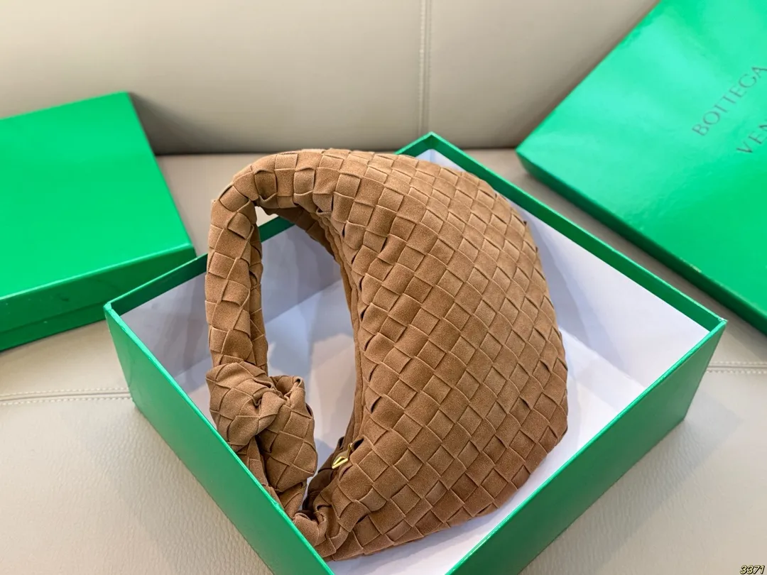 ¥150配盒 BV编织包手挽包 搭配休闲风的穿搭 舒适又有活力超级耐看 尺寸25 15