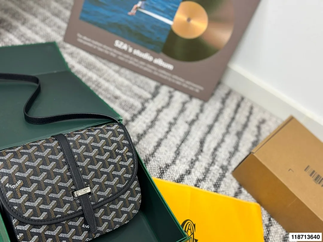 p180配盒 戈雅邮差包 属于这个季节的包 完美1:1定制 从头到尾全部都是客订哦! 尺寸:22*18cm