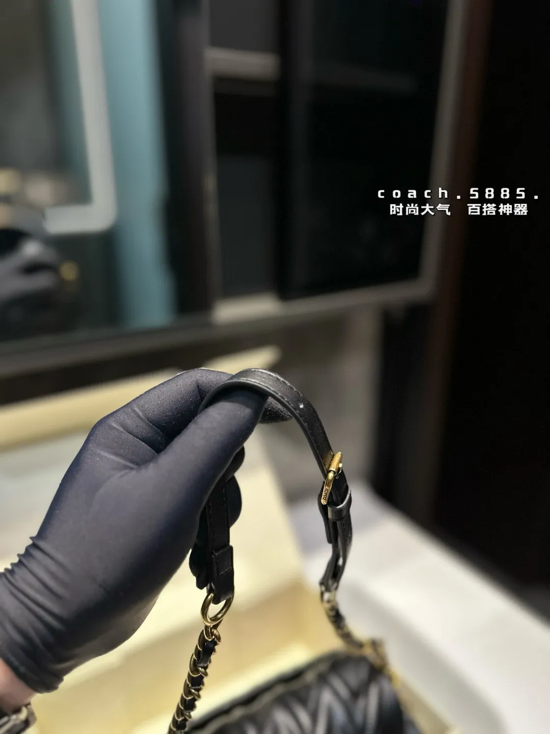 ❤️p200（礼盒包装）❤️ 蔻驰｜COACH8月黑色方胖子｜coach Tabby蔻驰｜COACH 8月新款黑色方胖子｜Square Tabby黑色方胖子来咯 链条拼接皮质是腋下肩带复古水洗羊皮，自重轻便，随意搭配 尺寸20*16