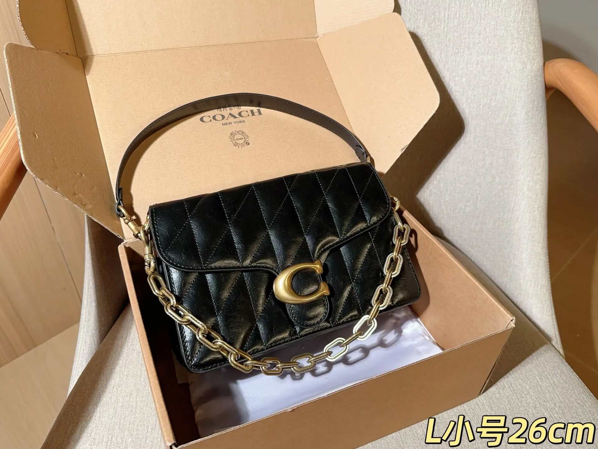 💰215 小号 蔻驰coach 新品油蜡皮chain tabby26酒神包 尺寸26cm 礼盒包装🎁