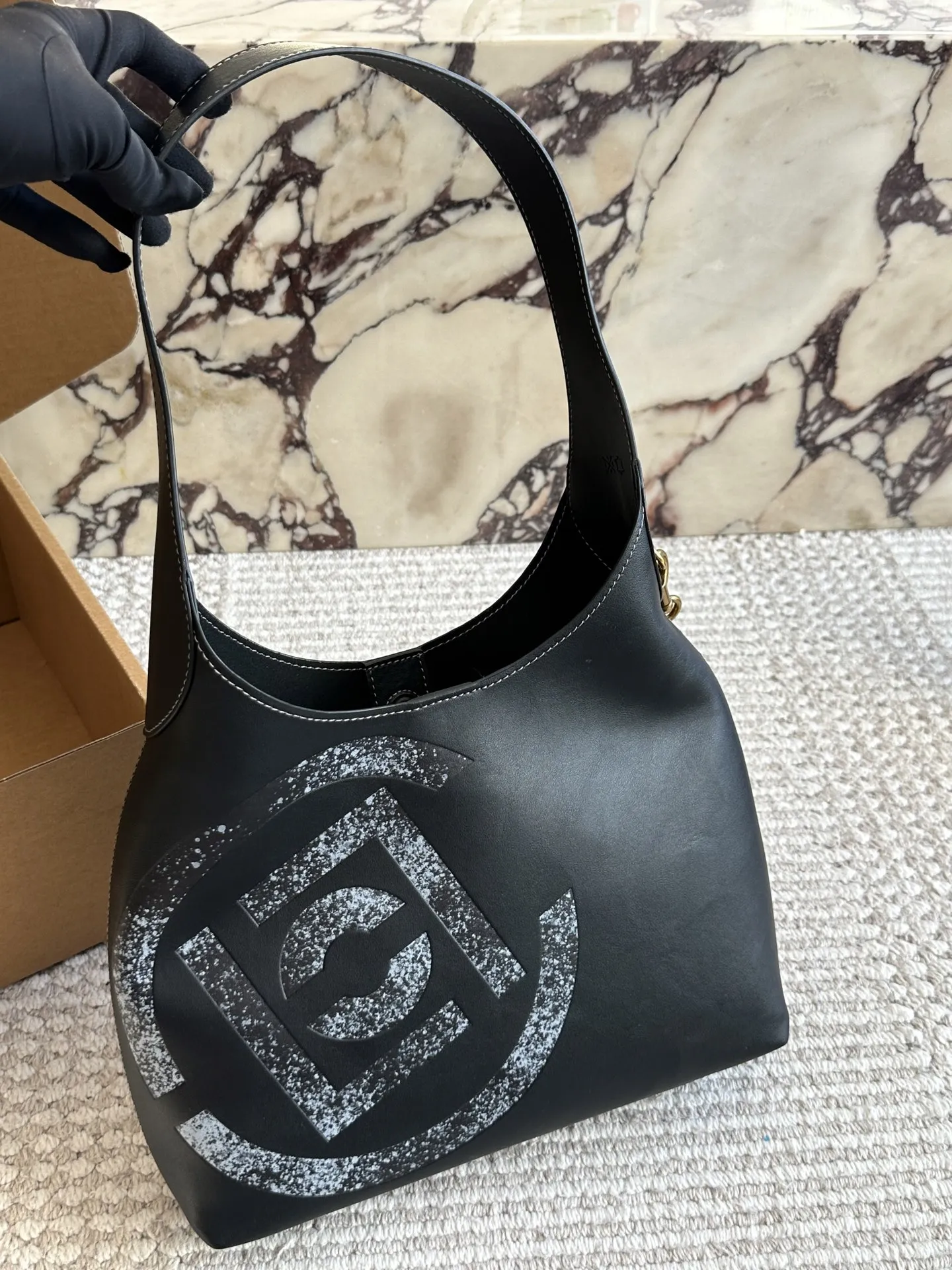 💰165 配盒 size：28 22cm coach 新款流浪包真的绝美 随性慵懒轻松拿捏 都可以随意百搭