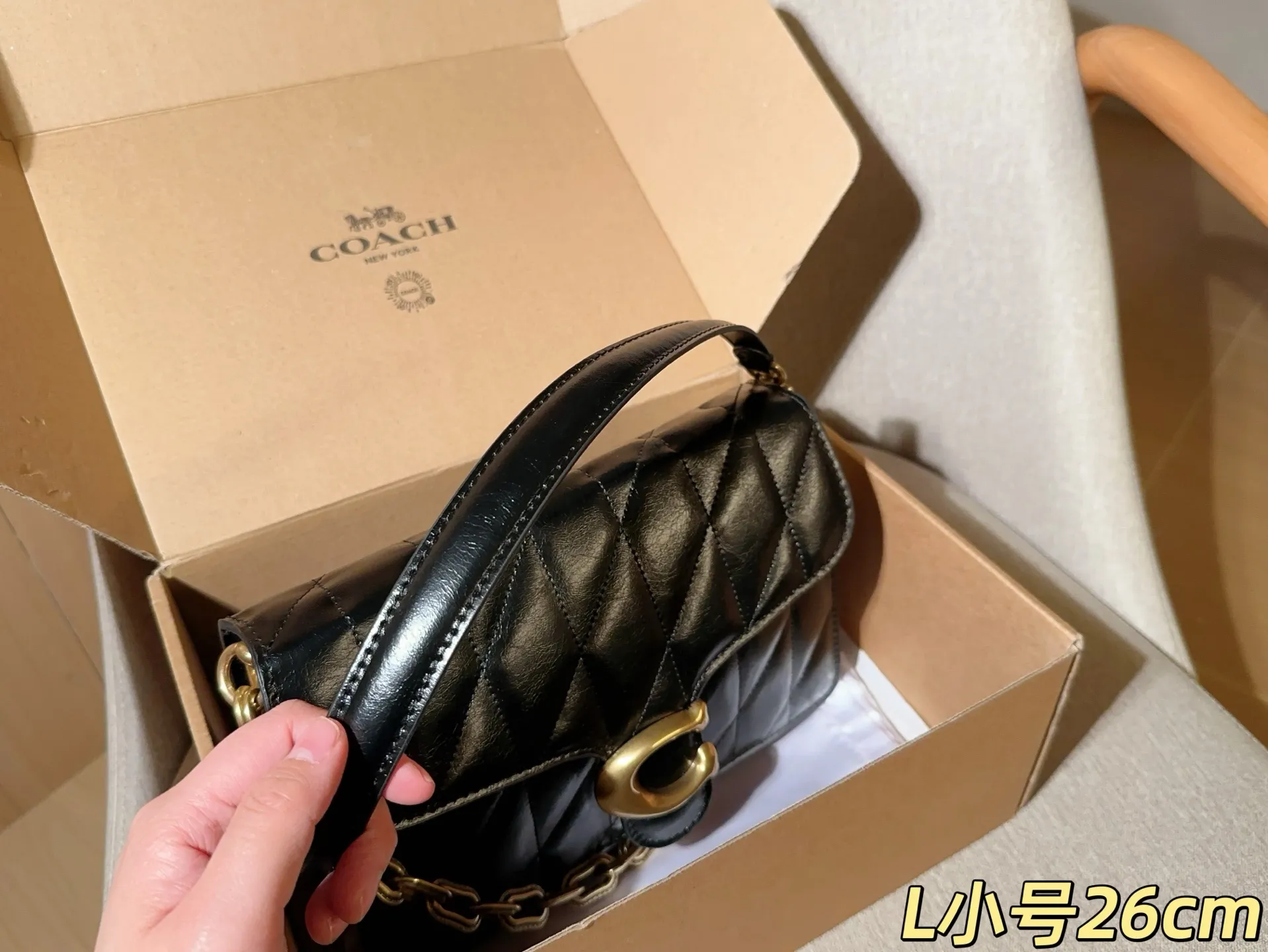 💰215 小号 蔻驰coach 新品油蜡皮chain tabby26酒神包 尺寸26cm 礼盒包装🎁