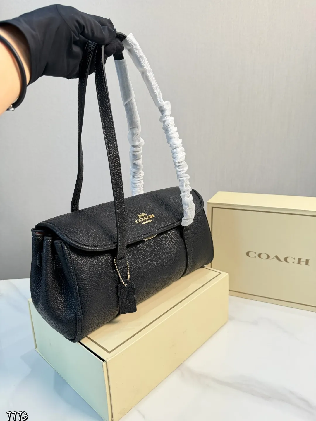 ❤️P170(礼盒包装)❤️ 蔻驰Coach一月新款好喜欢好喜欢 COACH BRIDGET翻盖单肩包 尺寸31 16
