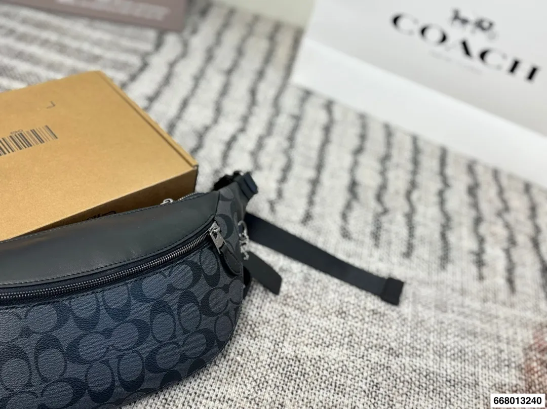 p140 包包推荐| COACH WARREN男士腰包这款男腰包真的是YYDS 潮男怎么搭都非常好看! LV同款但价格超级平价! 尺寸30.16