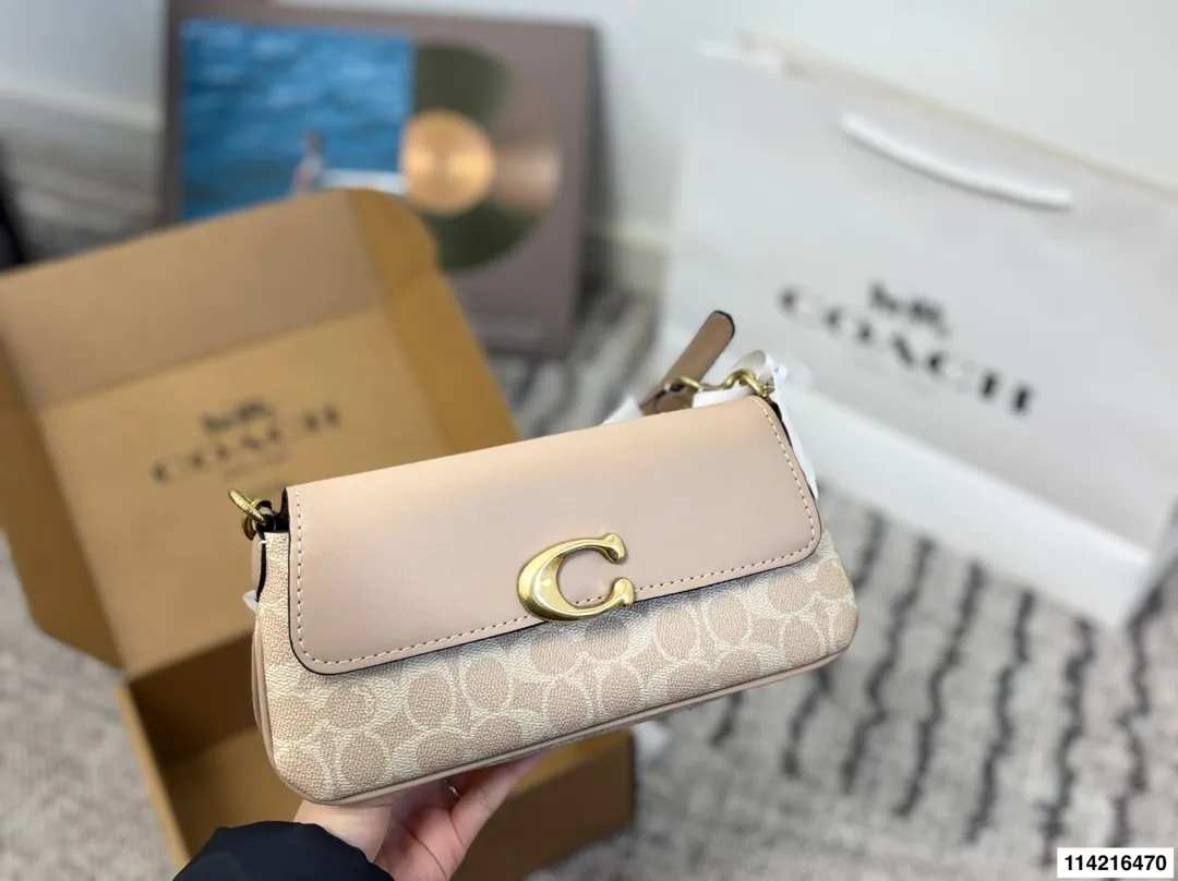 p160 配飞机盒 👏🏿 蔻驰 酒神tabby 配置双肩带 牛皮材质！ size：25.12