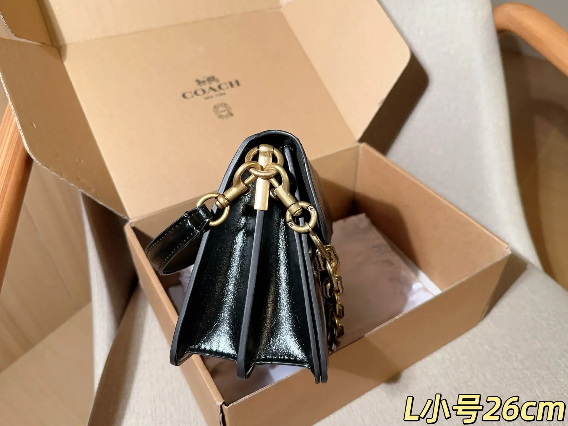💰215 小号 蔻驰coach 新品油蜡皮chain tabby26酒神包 尺寸26cm 礼盒包装🎁
