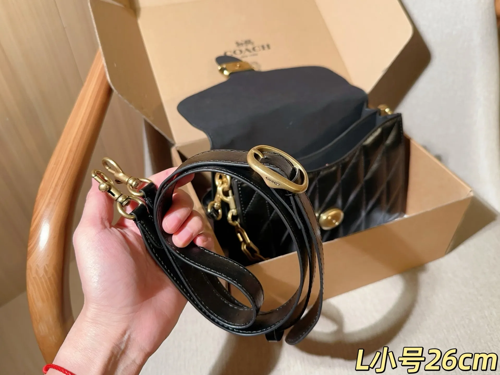 💰215 小号 蔻驰coach 新品油蜡皮chain tabby26酒神包 尺寸26cm 礼盒包装🎁