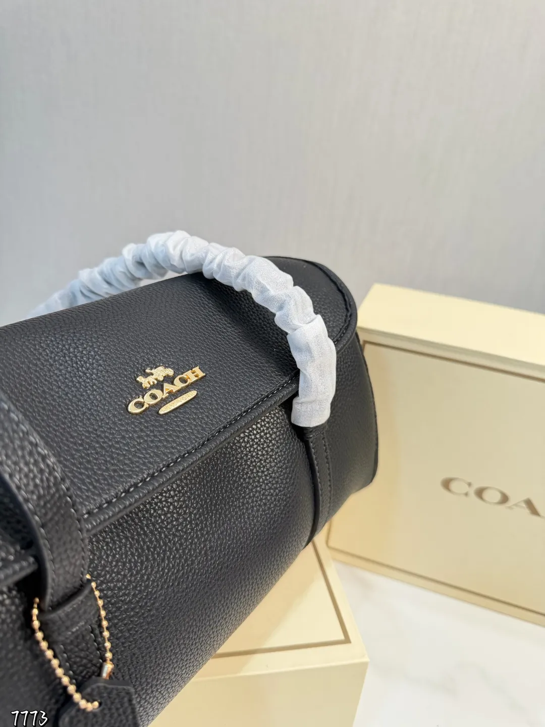 ❤️P170（礼盒包装）❤️ 蔻驰Coach一月新款好喜欢好喜欢 COACH BRIDGET翻盖单肩包 尺寸31 16