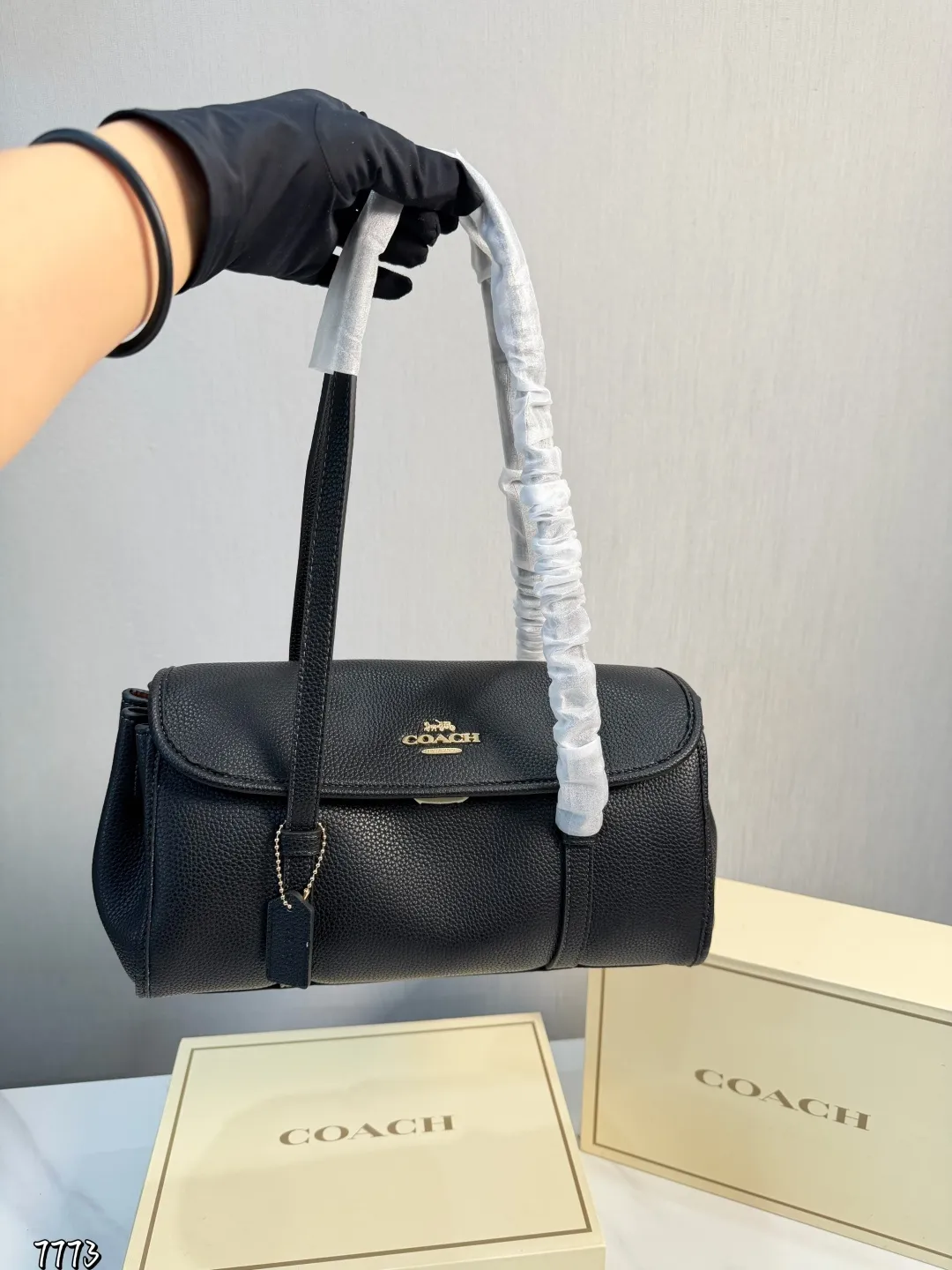 ❤️P170(礼盒包装)❤️ 蔻驰Coach一月新款好喜欢好喜欢 COACH BRIDGET翻盖单肩包 尺寸31 16