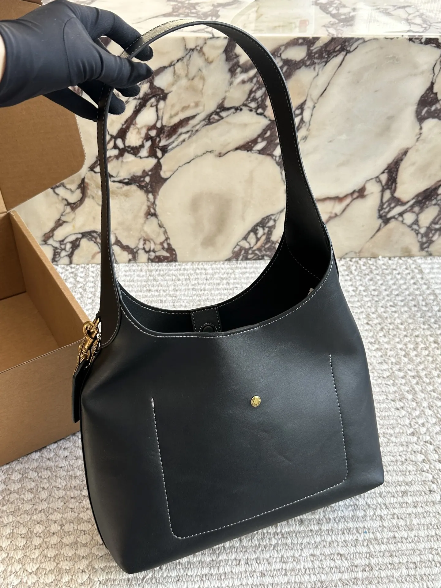 💰165 配盒 size:28 22cm coach 新款流浪包真的绝美 随性慵懒轻松拿捏 都可以随意百搭