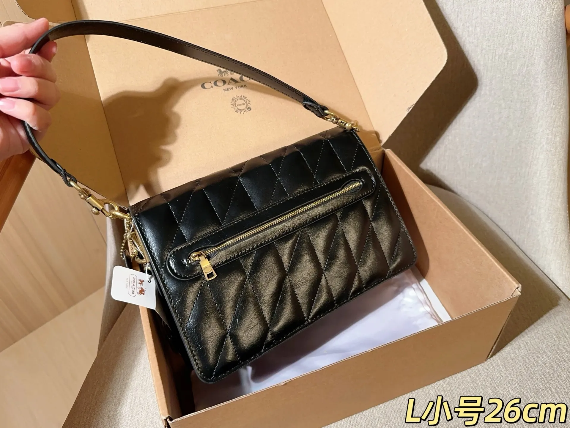 💰215 小号 蔻驰coach 新品油蜡皮chain tabby26酒神包 尺寸26cm 礼盒包装🎁