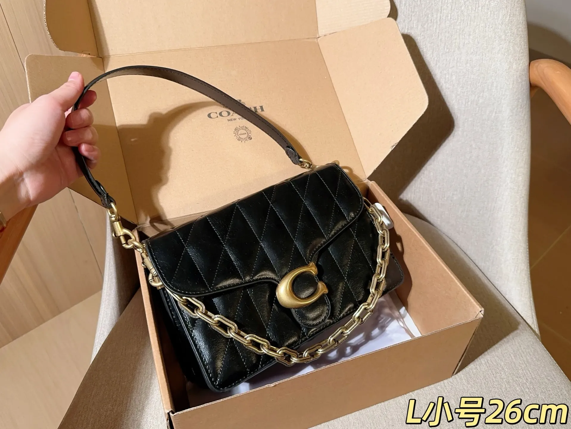 💰215 小号 蔻驰coach 新品油蜡皮chain tabby26酒神包 尺寸26cm 礼盒包装🎁