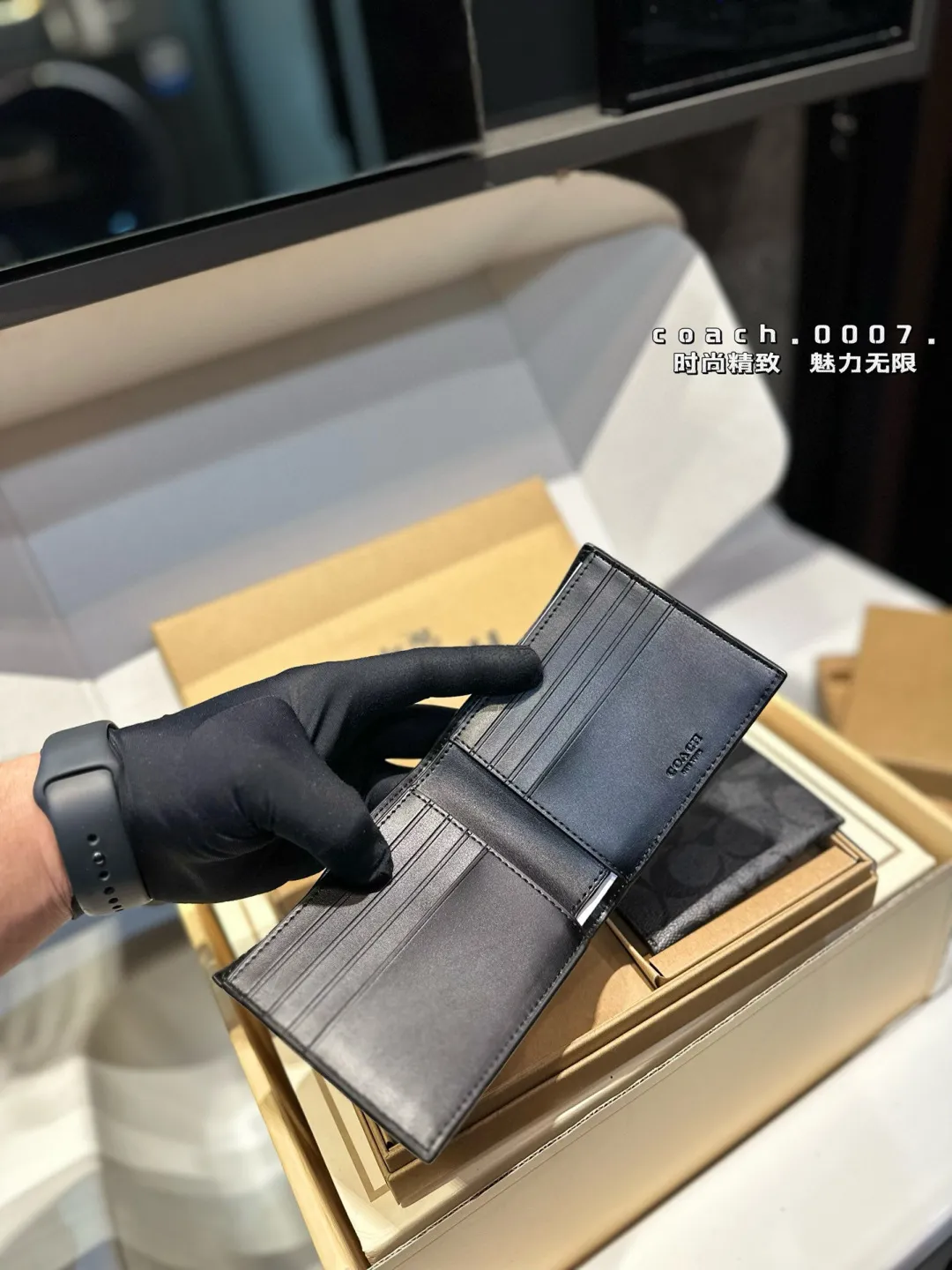 ❤️p70(礼盒包装)❤️ Coach钱包套盒👛送给男朋友吧