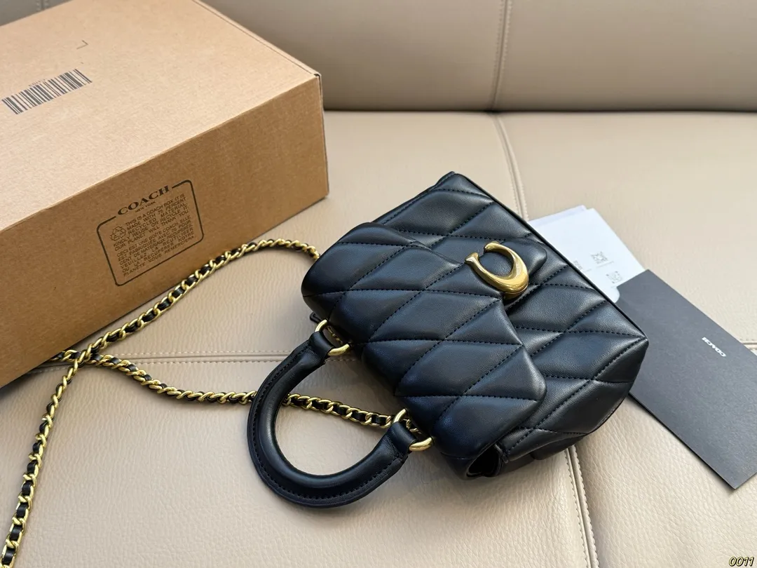 ¥150飞机盒 蔻驰COACH方胖子 coach Tabby 自重轻便,随意搭配 尺寸18 13