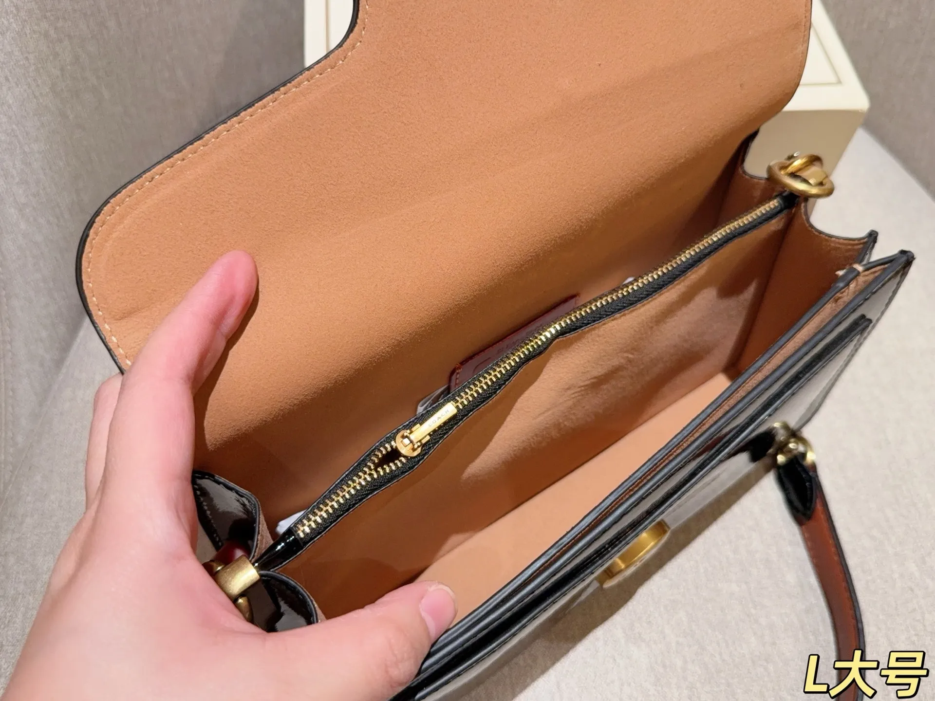 💰190 蔻驰coach Tabby26漆皮酒神包 尺寸26cm 礼盒包装🎁