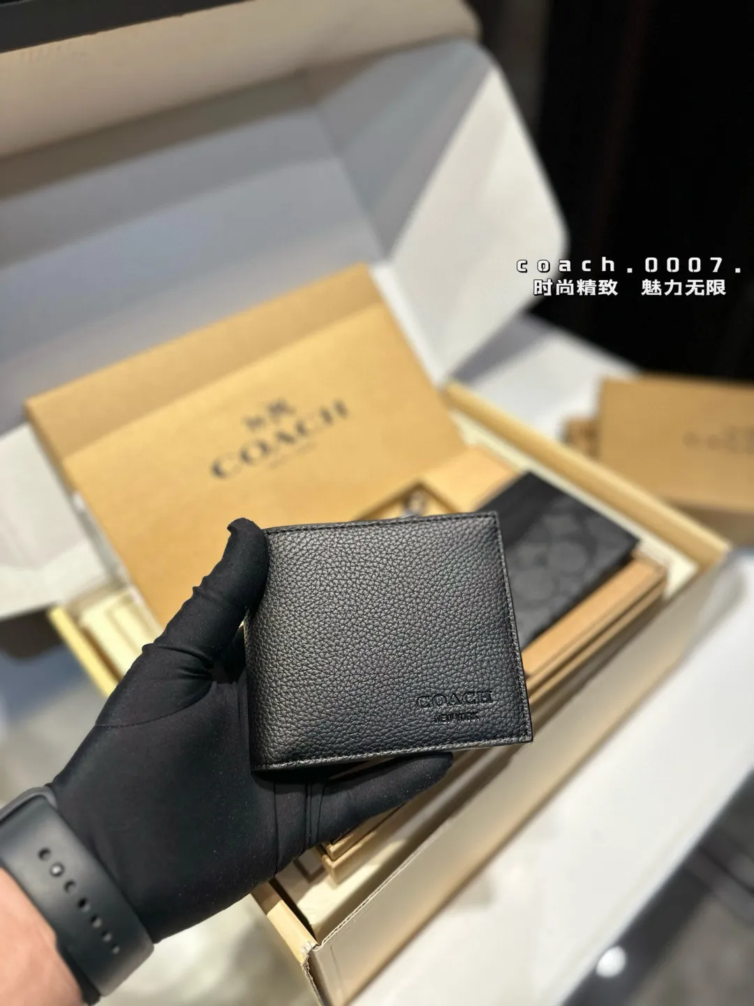 ❤️p70(礼盒包装)❤️ Coach钱包套盒👛送给男朋友吧