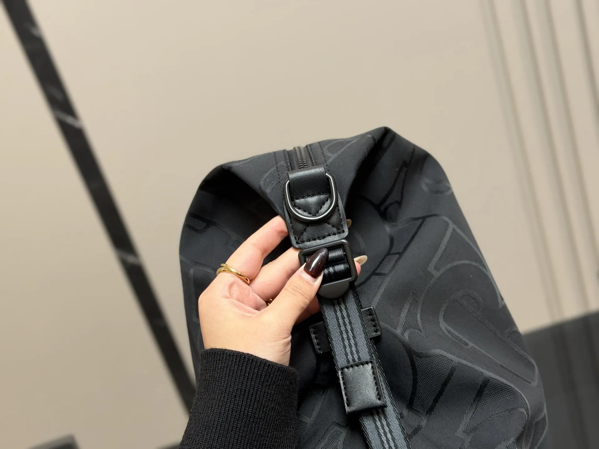 &yen;190 巴宝莉 keepall出行必备 旅行袋机场包 手提袋 采用原厂材质 高端货 尺寸: 50cm