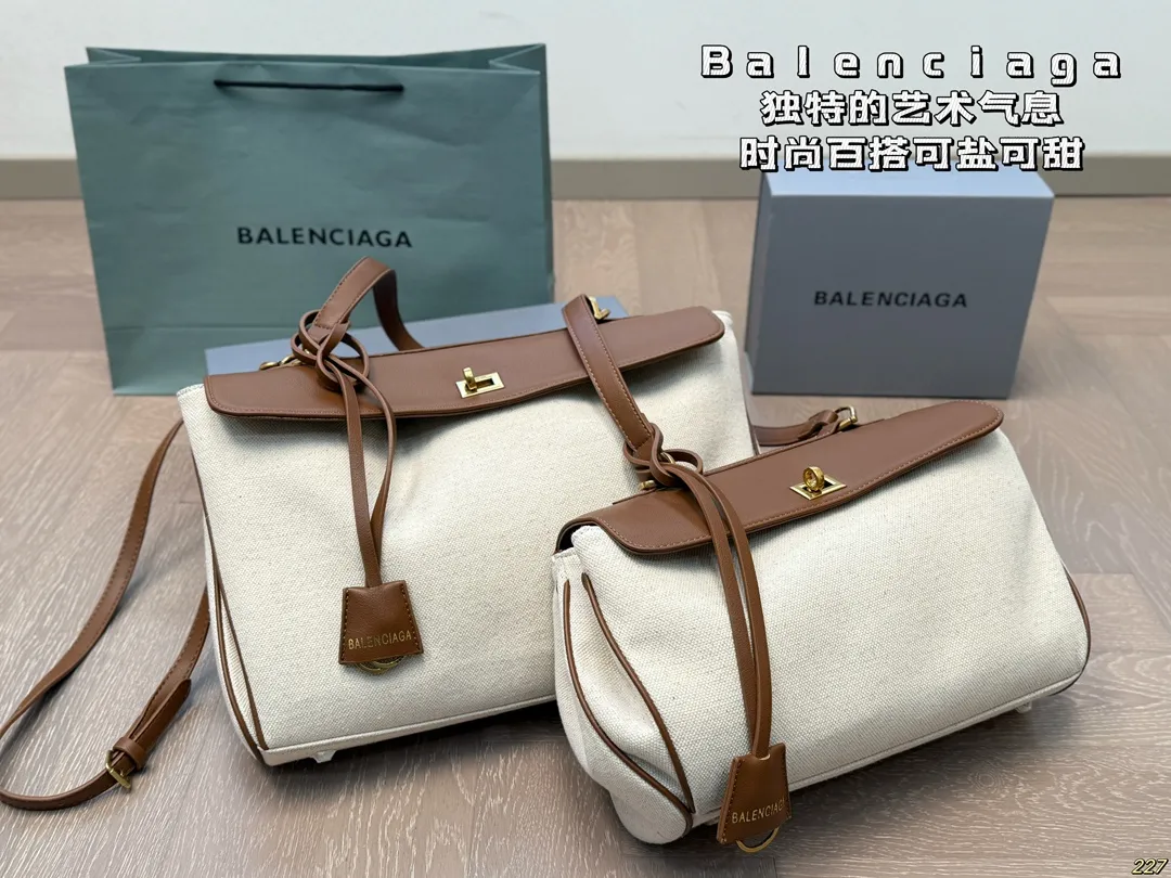 ¥175/¥170配盒 Balenciaga巴黎世家新款 任何风格都可轻松驾驭 适合日常 旅游 出行 集美必备 尺寸:36 24/30 20