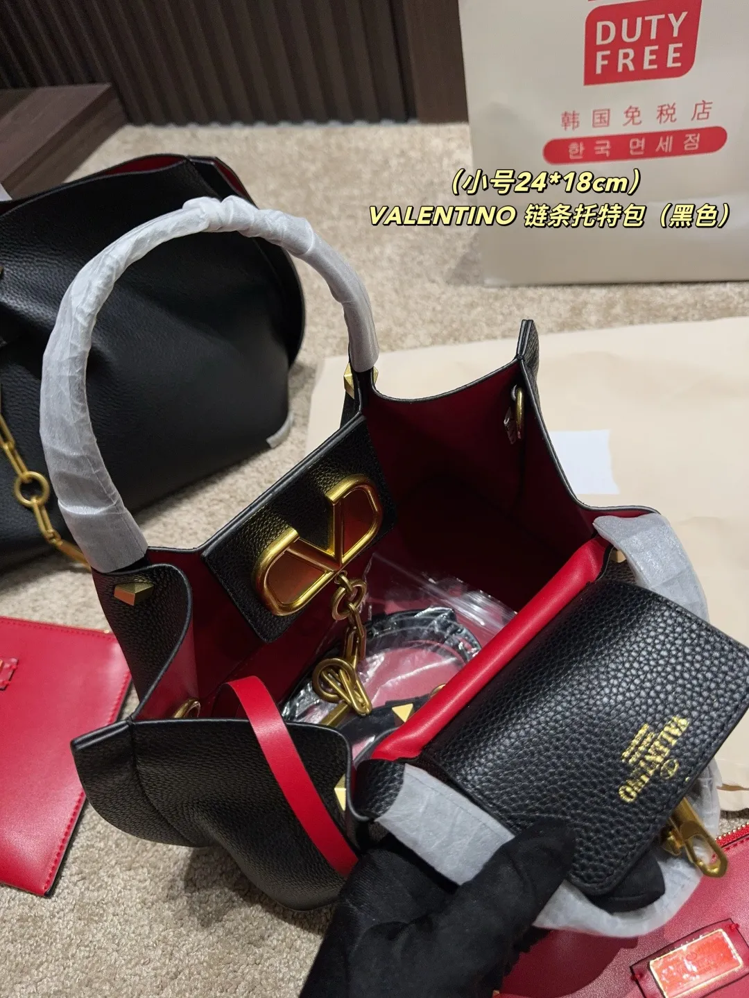 大号P190⚠️尺寸37.24 小号P180⚠️尺寸24.18 华伦天奴VALENTINO 链条托特包