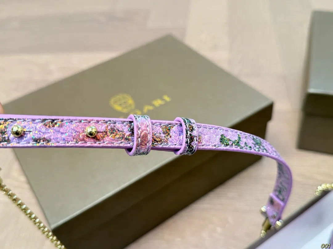 ¥150配盒 宝格丽 Bvlgari蛇头包 ⚠️顶级原单 不愧是开挂般的存在 包身轻便 百搭 给予满满的高级感 尺寸21 16