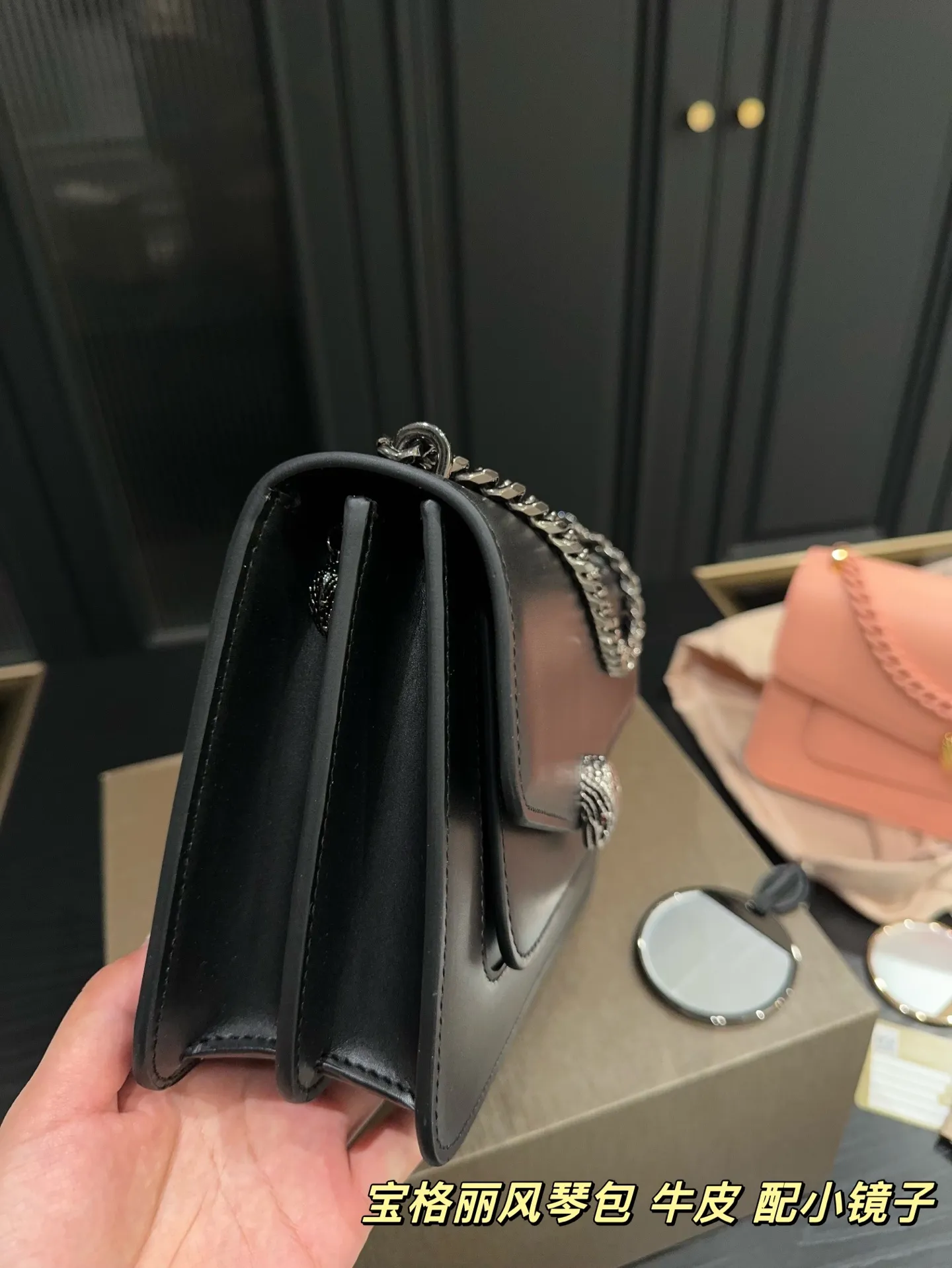 ✅纯皮P250折叠盒⚠️尺寸24.16 宝格丽 风琴包 经典百搭不出错 不管你是温柔淑女 还是高冷女神 分分钟都能驾驭这款包包