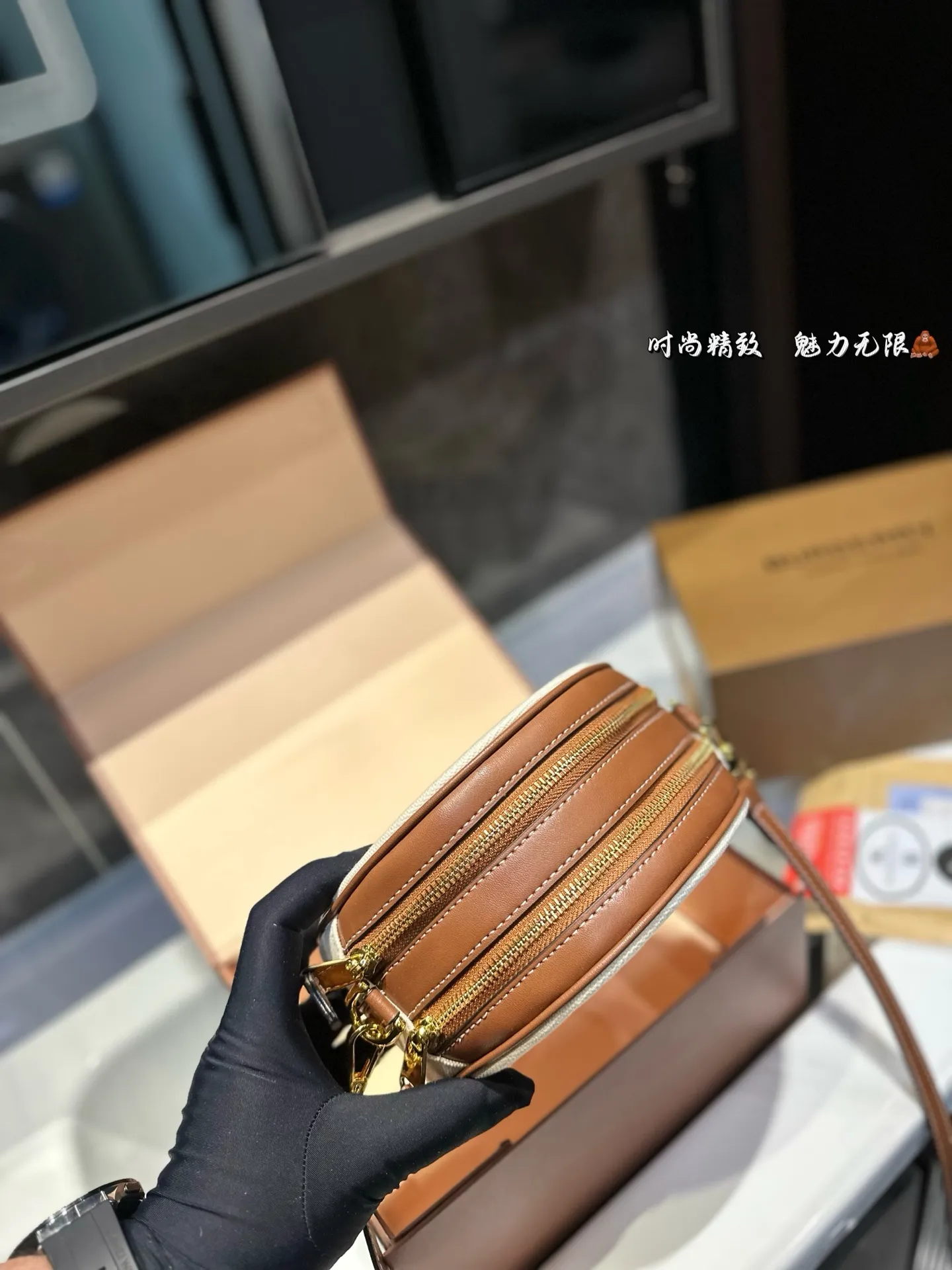 ❤️P130(礼盒包装)❤️ Burberry TB包新品 高品质哦!size:18