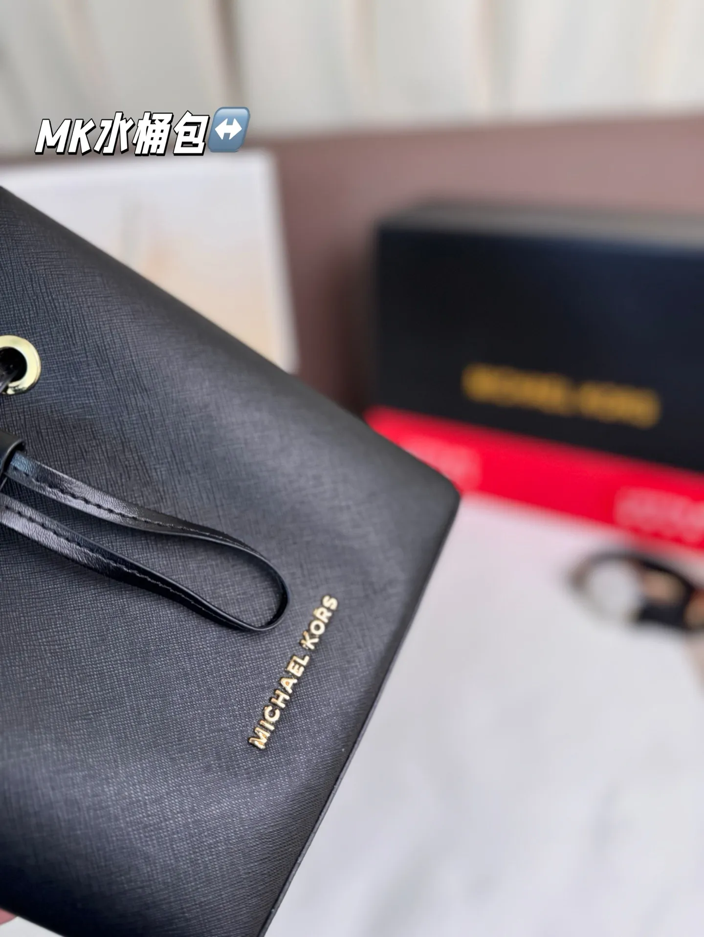 P135 配折叠盒子 mk水桶 时尚炸街 商务稳重 通通拿捏。一年四季都能打Mercer系列一直注重通勤实用！尺寸 17*19