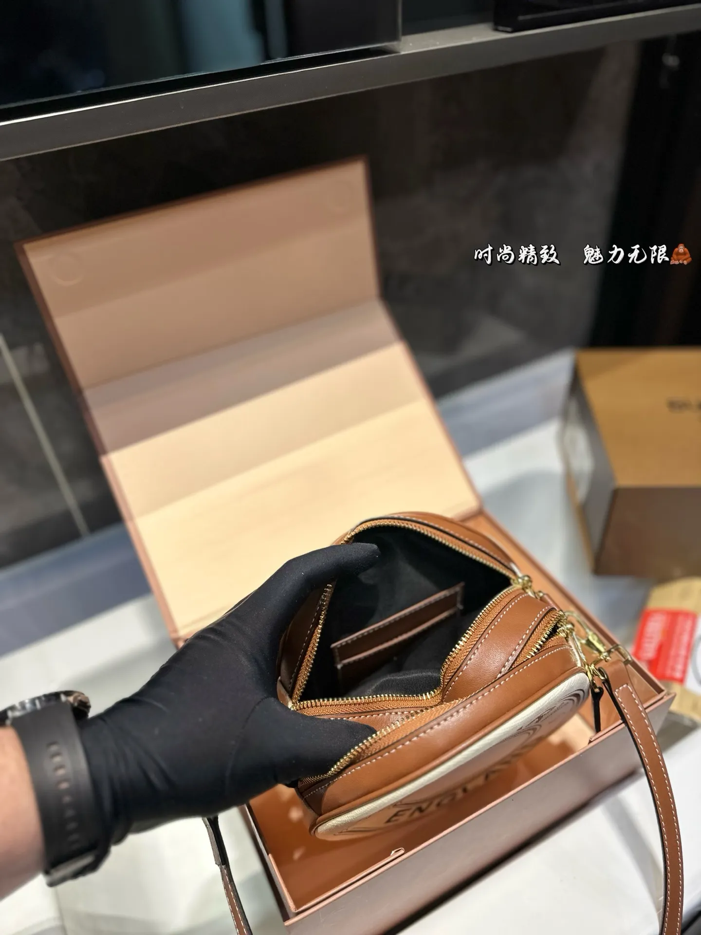 ❤️P130(礼盒包装)❤️ Burberry TB包新品 高品质哦!size:18