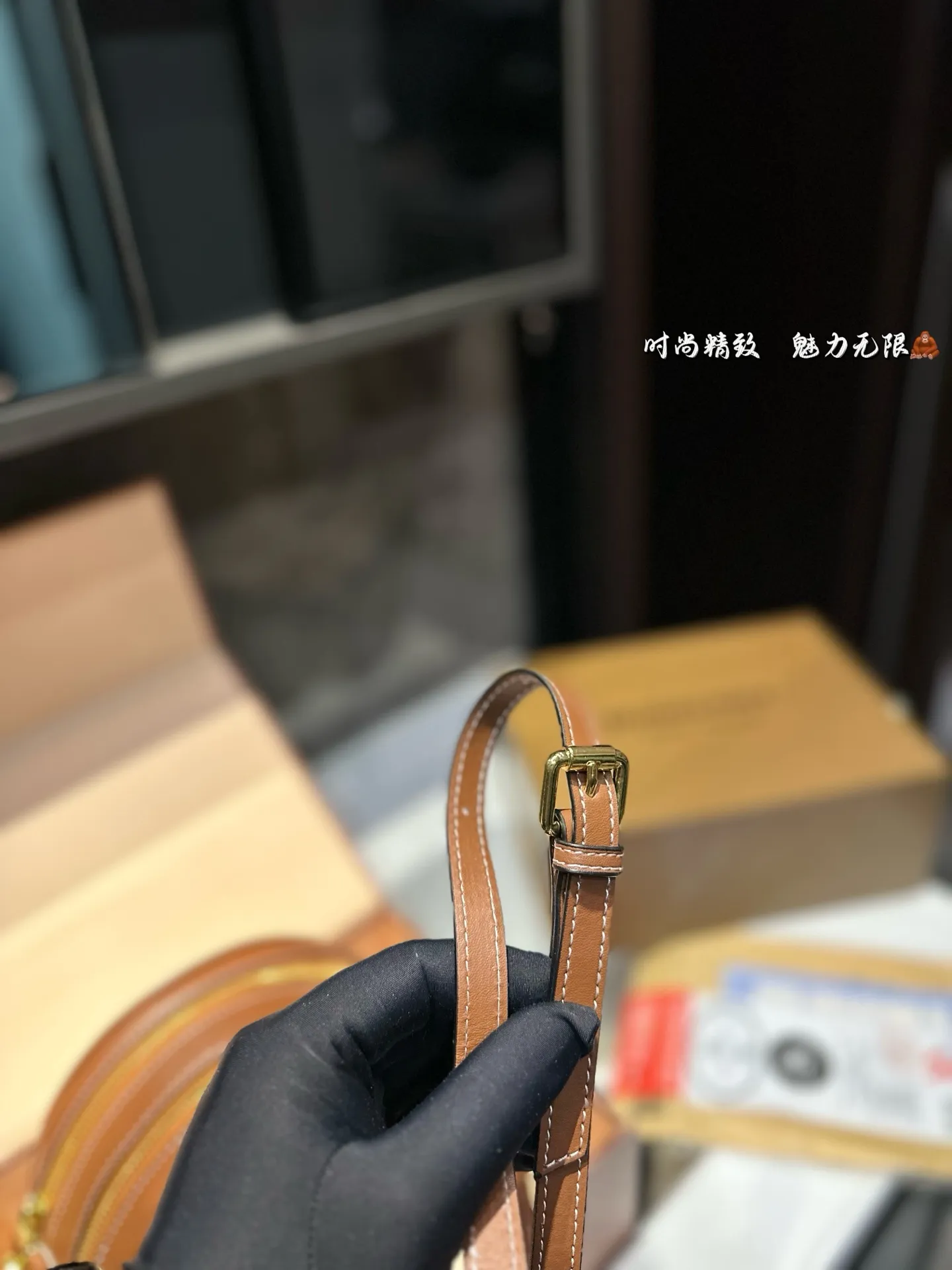 ❤️P130（礼盒包装）❤️ Burberry TB包新品 高品质哦！size：18