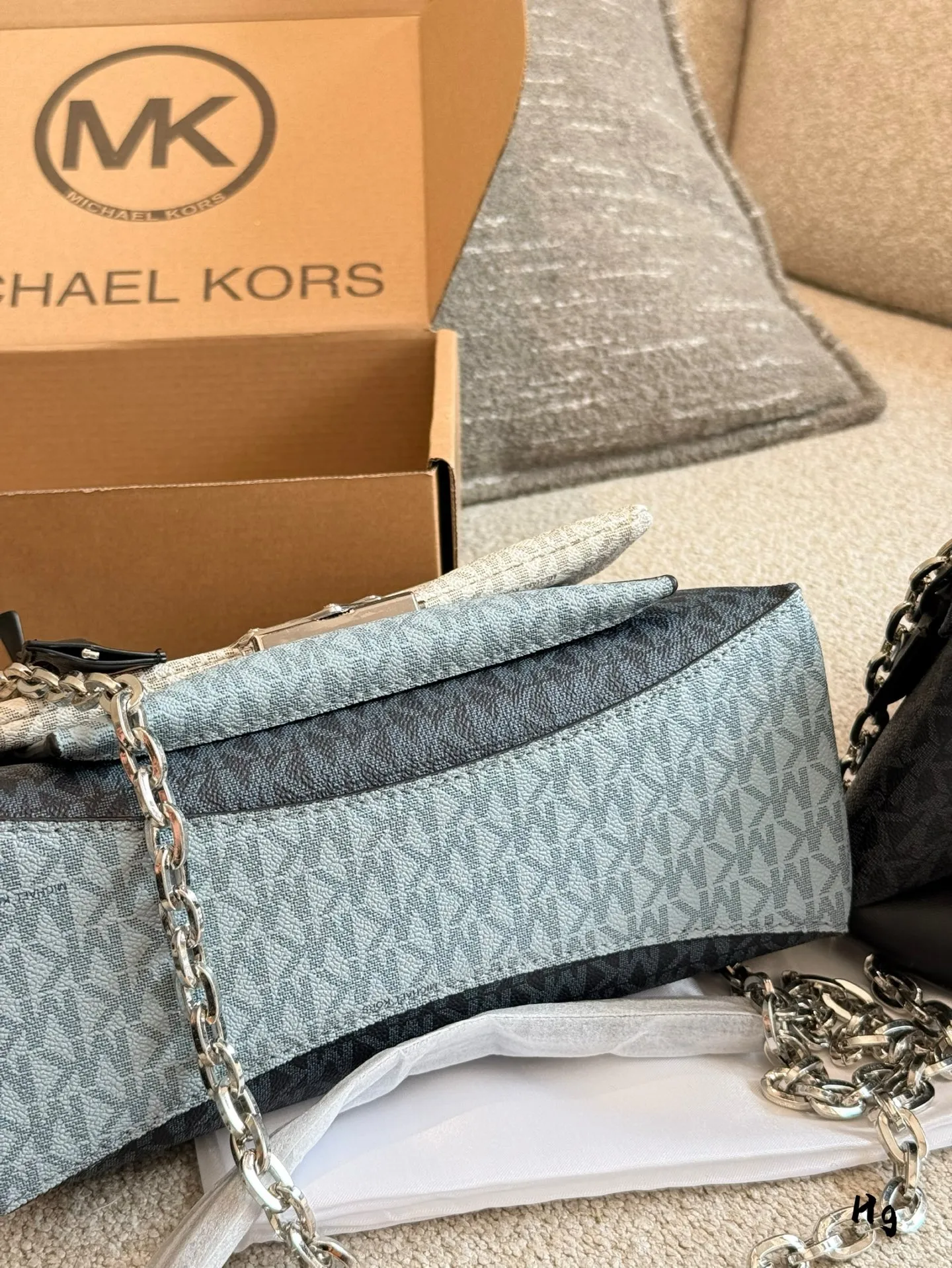 p190 MK老花拼色邮差链条包 百搭经典耐用24cm配盒子