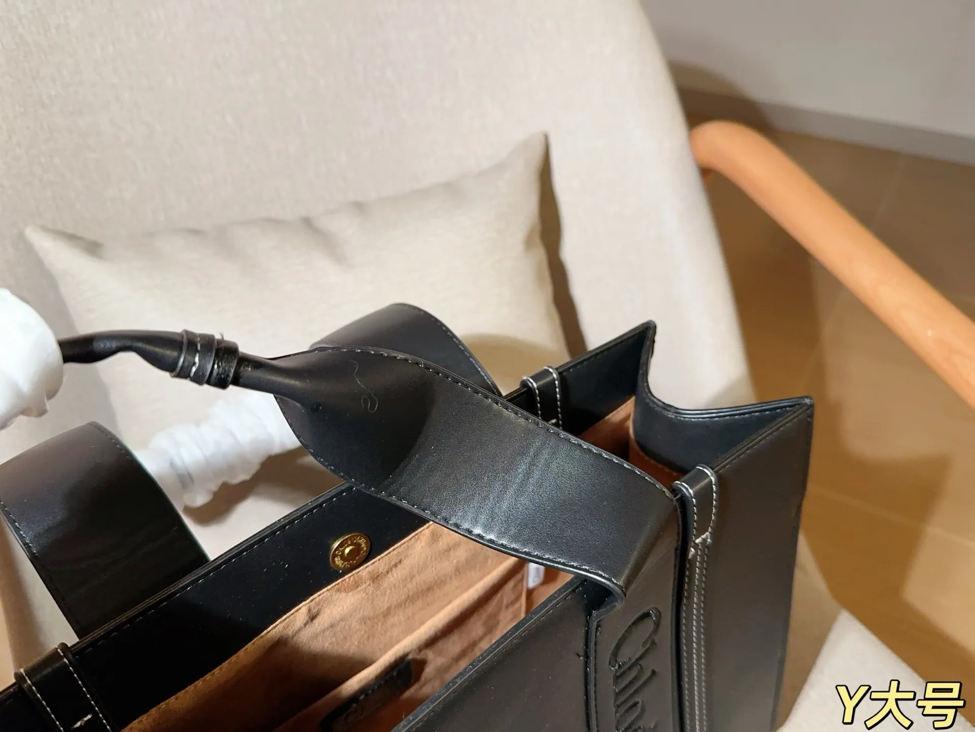 💰130 无盒大号 克洛伊Chloe蔻依 ss25新款woody托特包tote 尺寸37&times;25&times;13