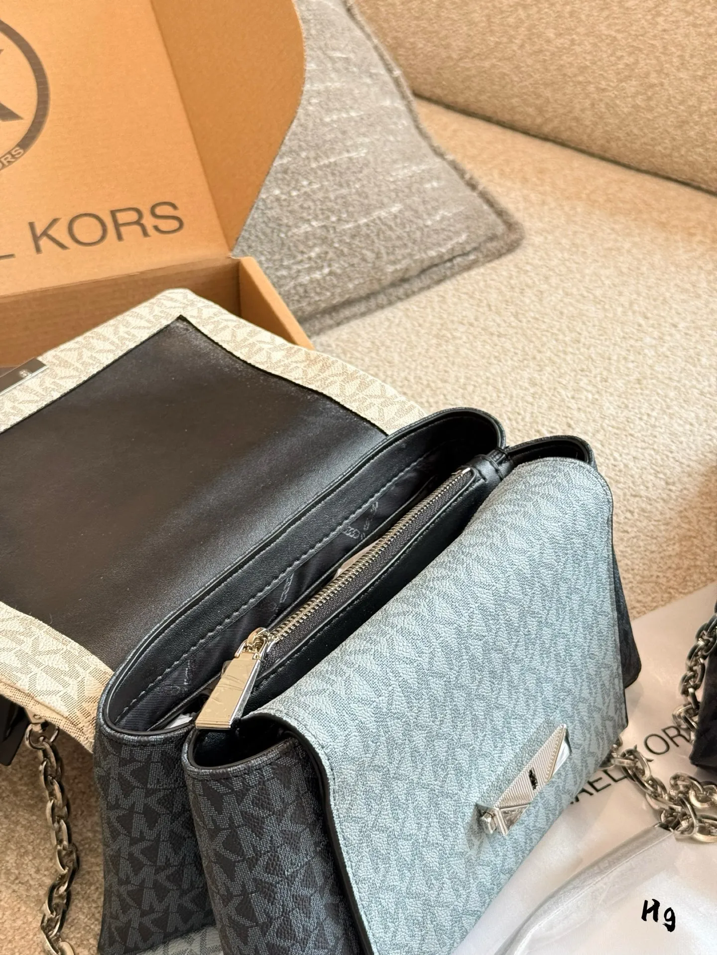 p190 MK老花拼色邮差链条包 百搭经典耐用24cm配盒子