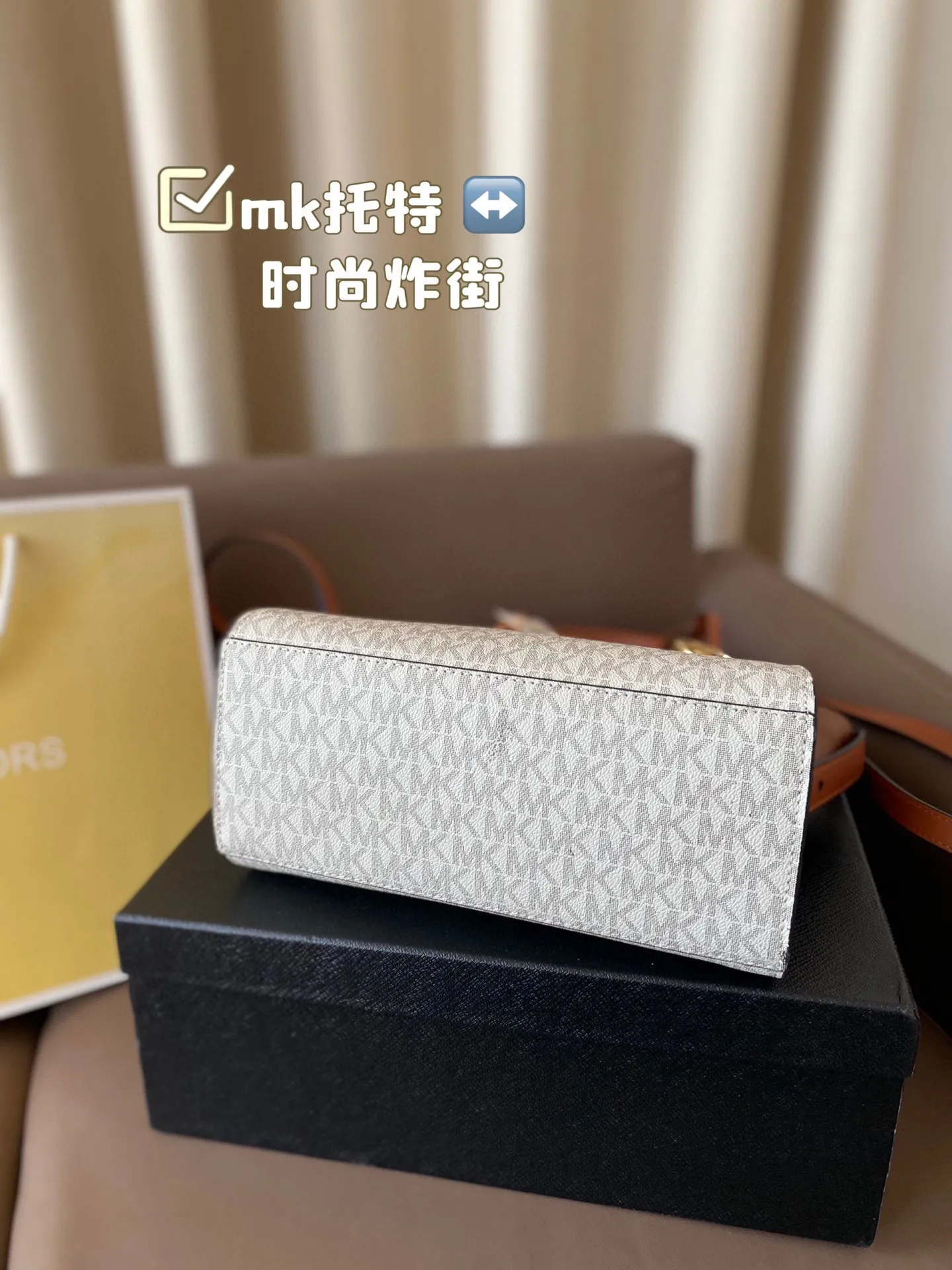 P150 配盒子 mk托特 时尚炸街 商务稳重 通通拿捏。一年四季都能打Mercer系列一直注重通勤实用尺寸24 20