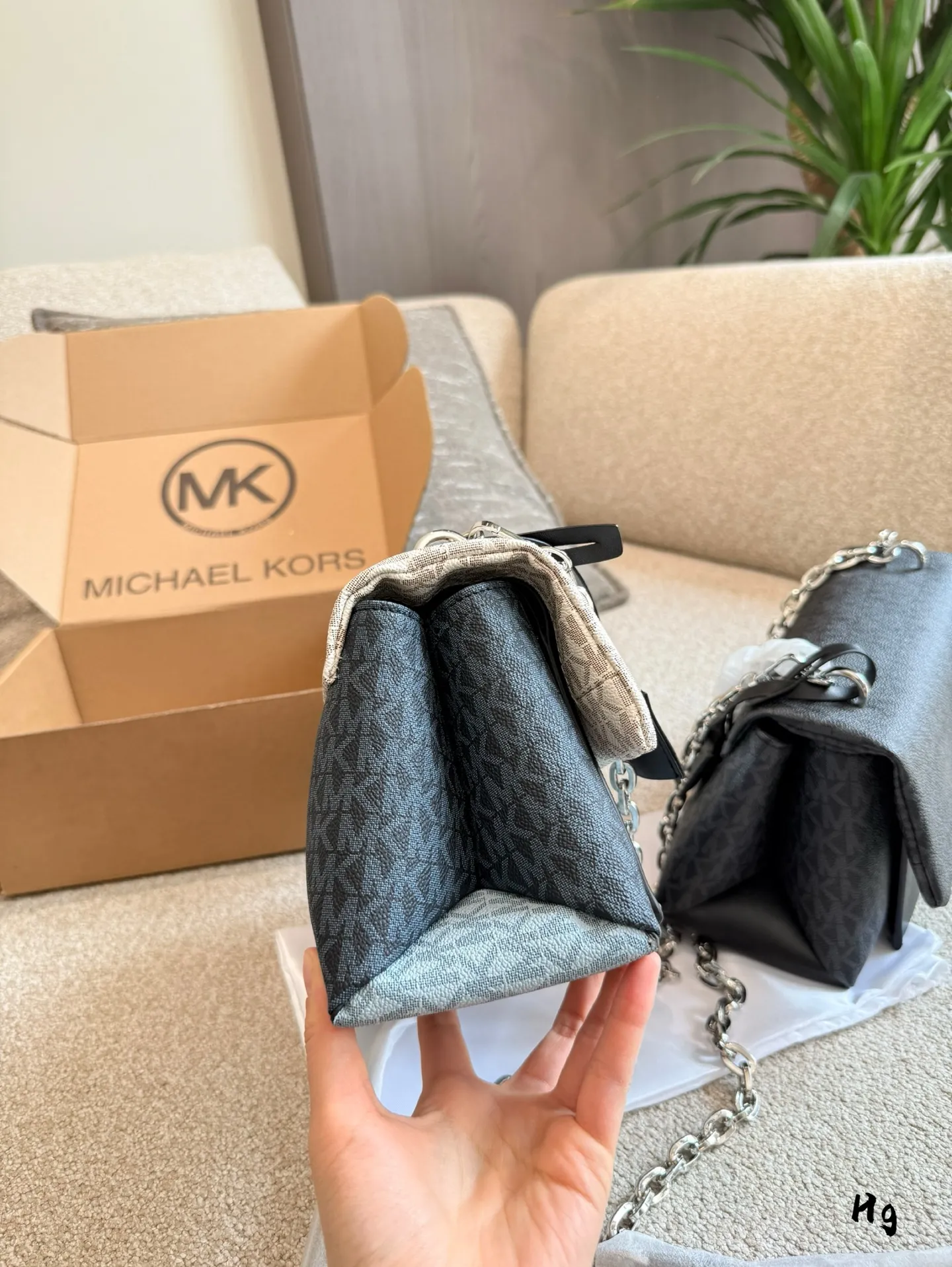 p190 MK老花拼色邮差链条包 百搭经典耐用24cm配盒子