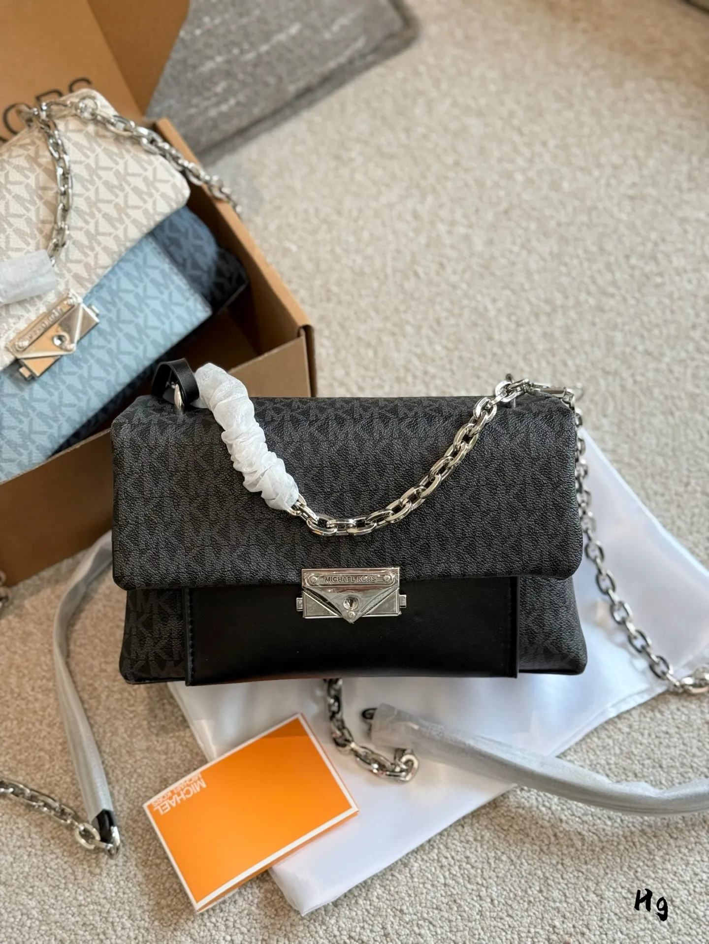p190 MK老花拼色邮差链条包 百搭经典耐用24cm配盒子
