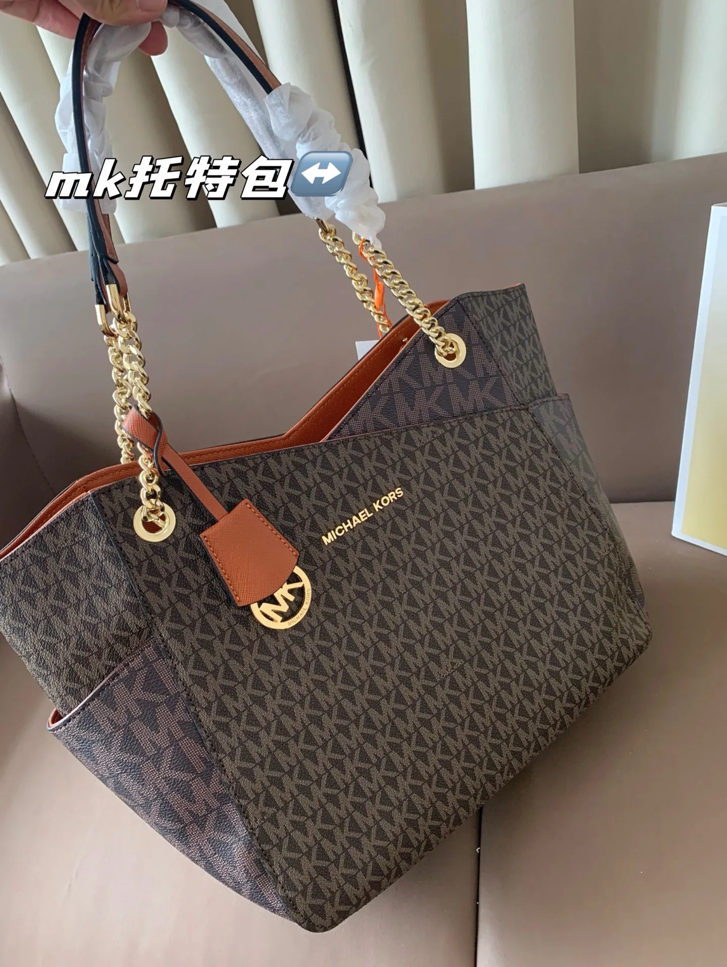 P185 配盒子 mk托特 时尚炸街 商务稳重 通通拿捏。一年四季都能打Mercer系列一直注重通勤实用!尺寸30*25