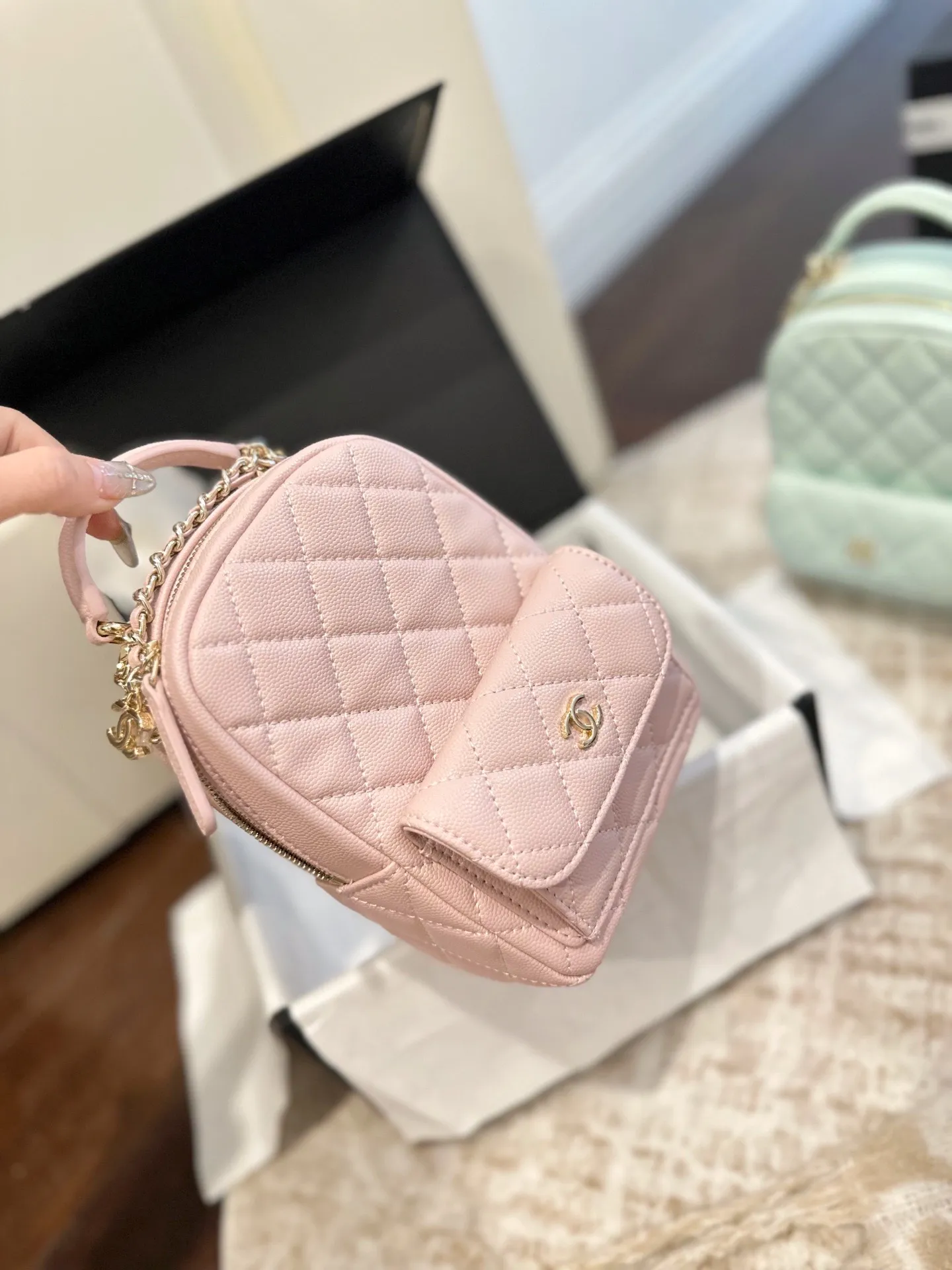 p155 顶级原单 官网双盒包装 尺寸13.18 香奈儿牛仔CHANEL mini双肩包 简直无法拒绝 超显气质 高级感十足 集美必入款