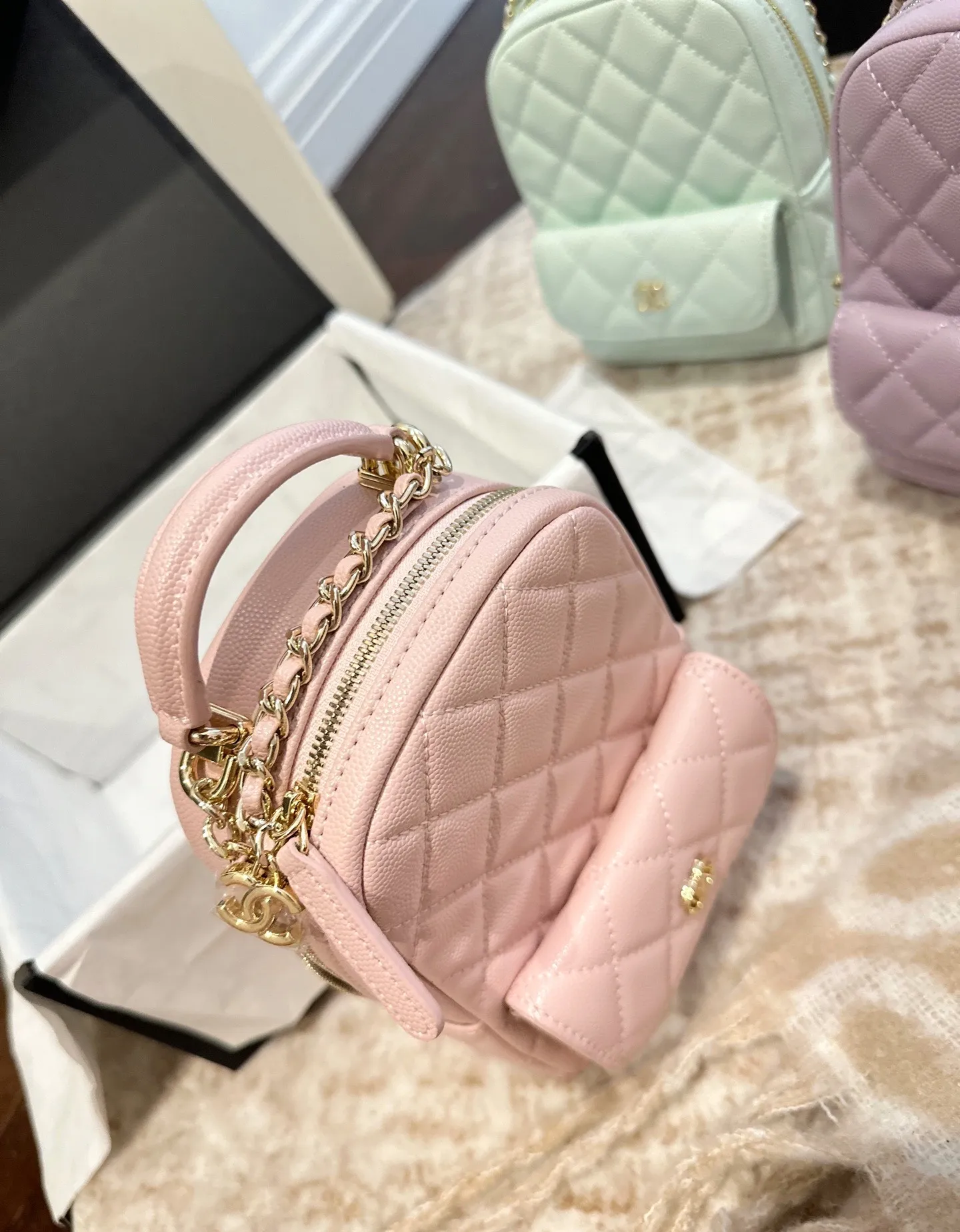 p155 顶级原单 官网双盒包装 尺寸13.18 香奈儿牛仔CHANEL mini双肩包 简直无法拒绝 超显气质 高级感十足 集美必入款