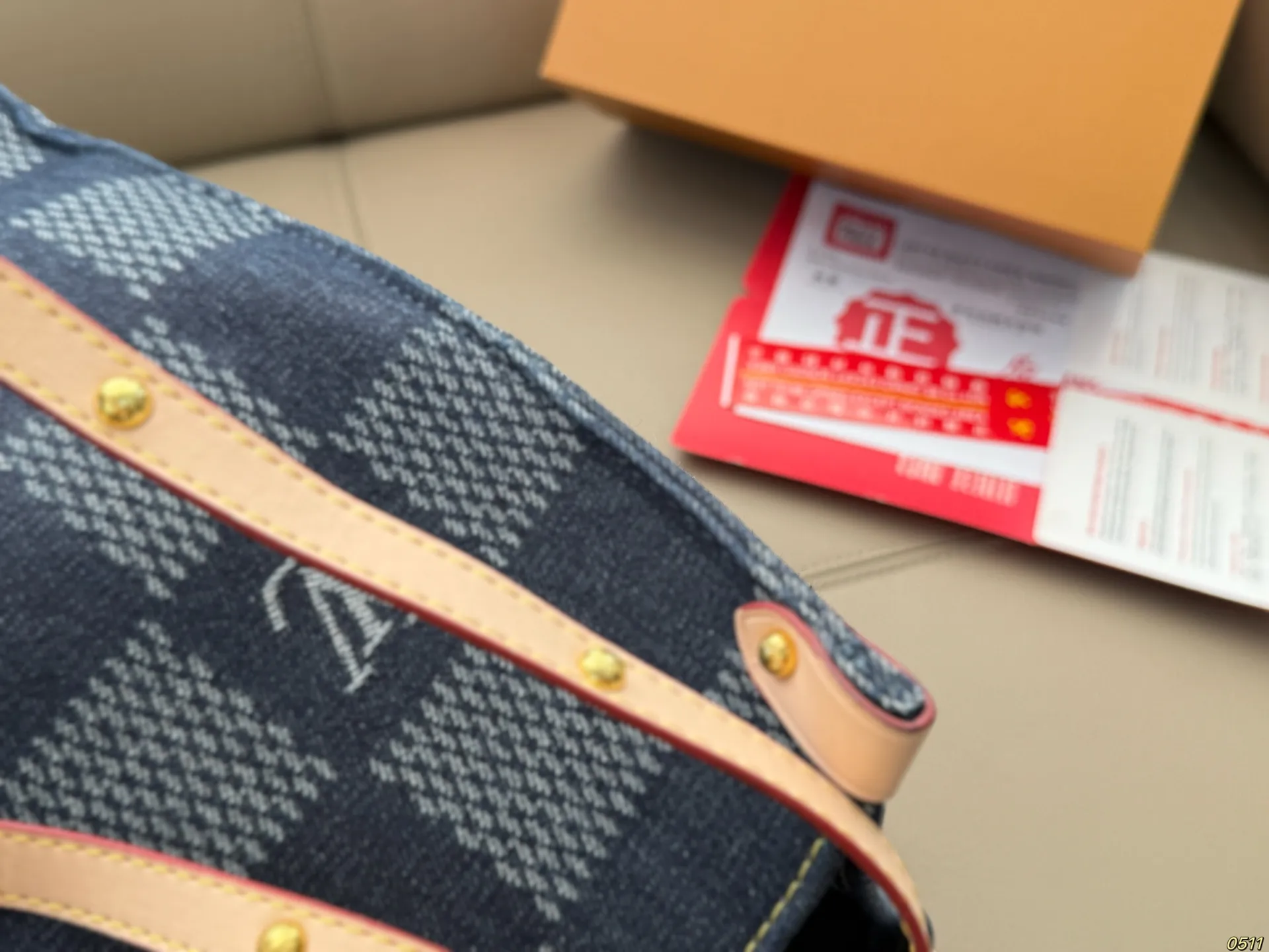 &yen;165/&yen;155 LV牛仔托特包onthego 颜值真的超级超级高 时尚感直接拉满 可爱的女孩永远的yyds 尺寸 ：42 31/32 25