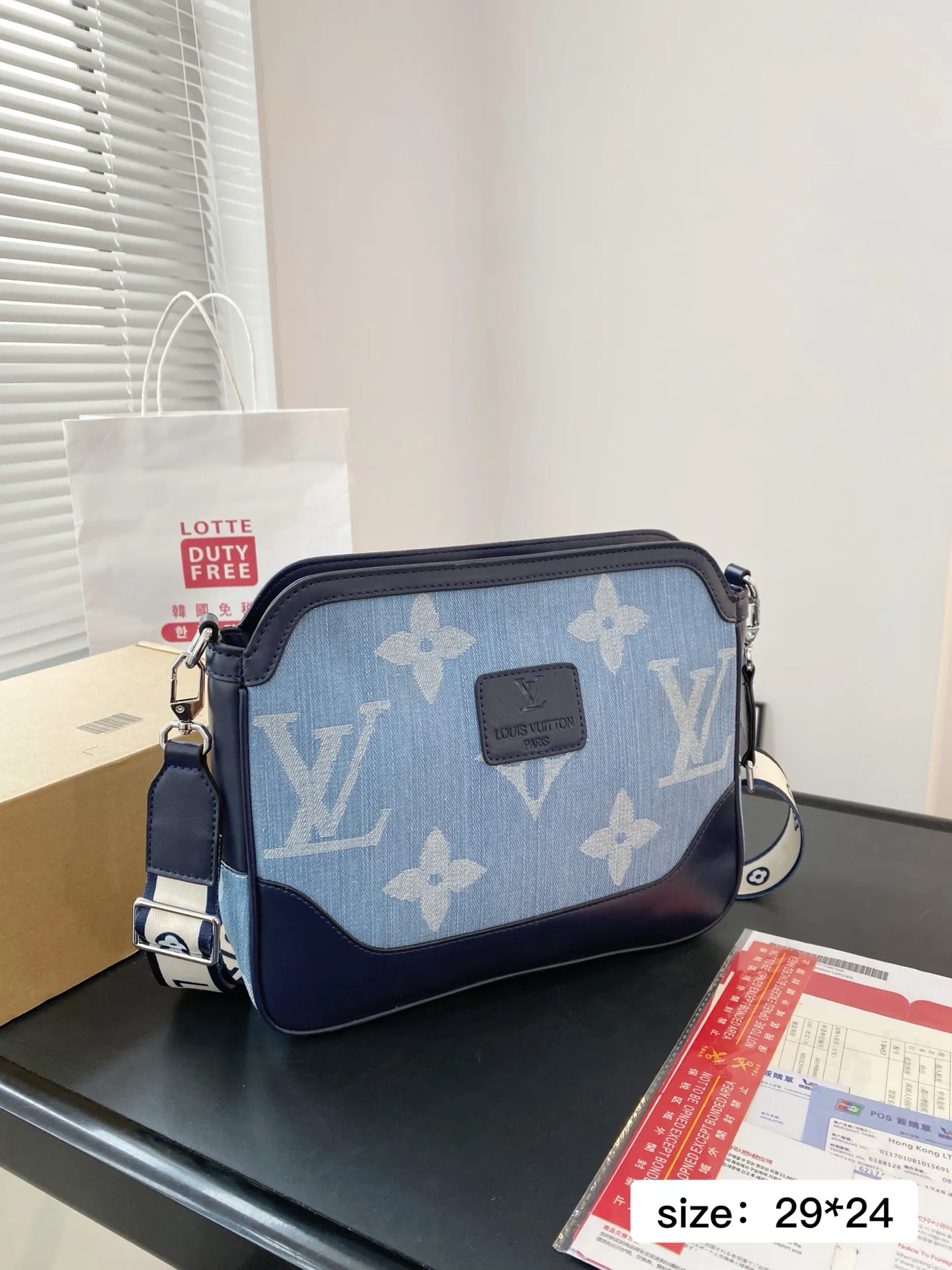 🅿️ 125✅ 尺寸29*24 LV Gucci 蔻驰 迪奥丹宁单肩包 男包 斜挎包 采用经典百搭 实物拍摄 原厂原版面料 高端品质 0215