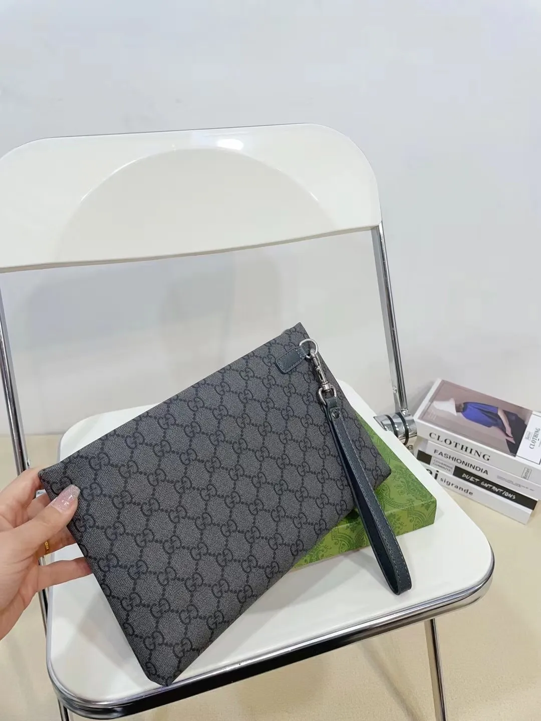 👑💰90礼盒包装 Gucci 古奇 酷奇手拿包 卡包钱包多功能男包 采用精湛镶嵌细工,实物拍摄 原厂原版面料 配送防尘袋 礼盒30.18cm