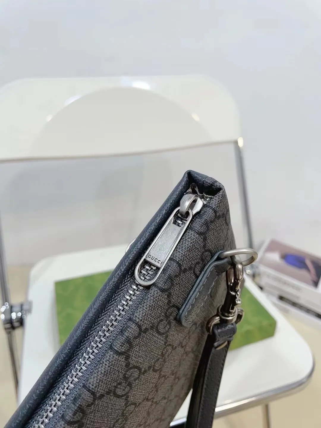 👑💰90礼盒包装 Gucci 古奇 酷奇手拿包 卡包钱包多功能男包 采用精湛镶嵌细工，实物拍摄 原厂原版面料 配送防尘袋 礼盒30.18cm